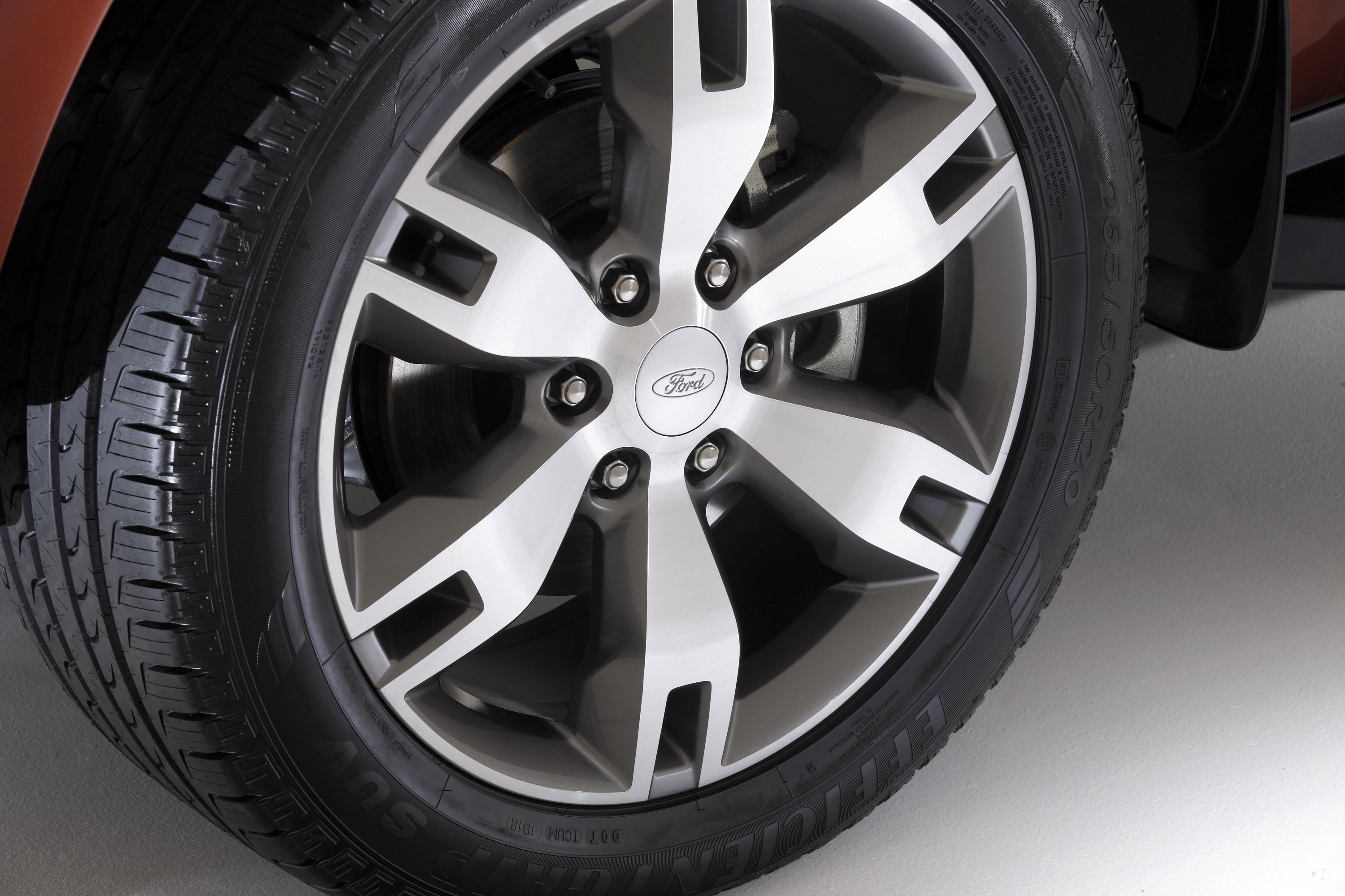 Ford Everest photo #17