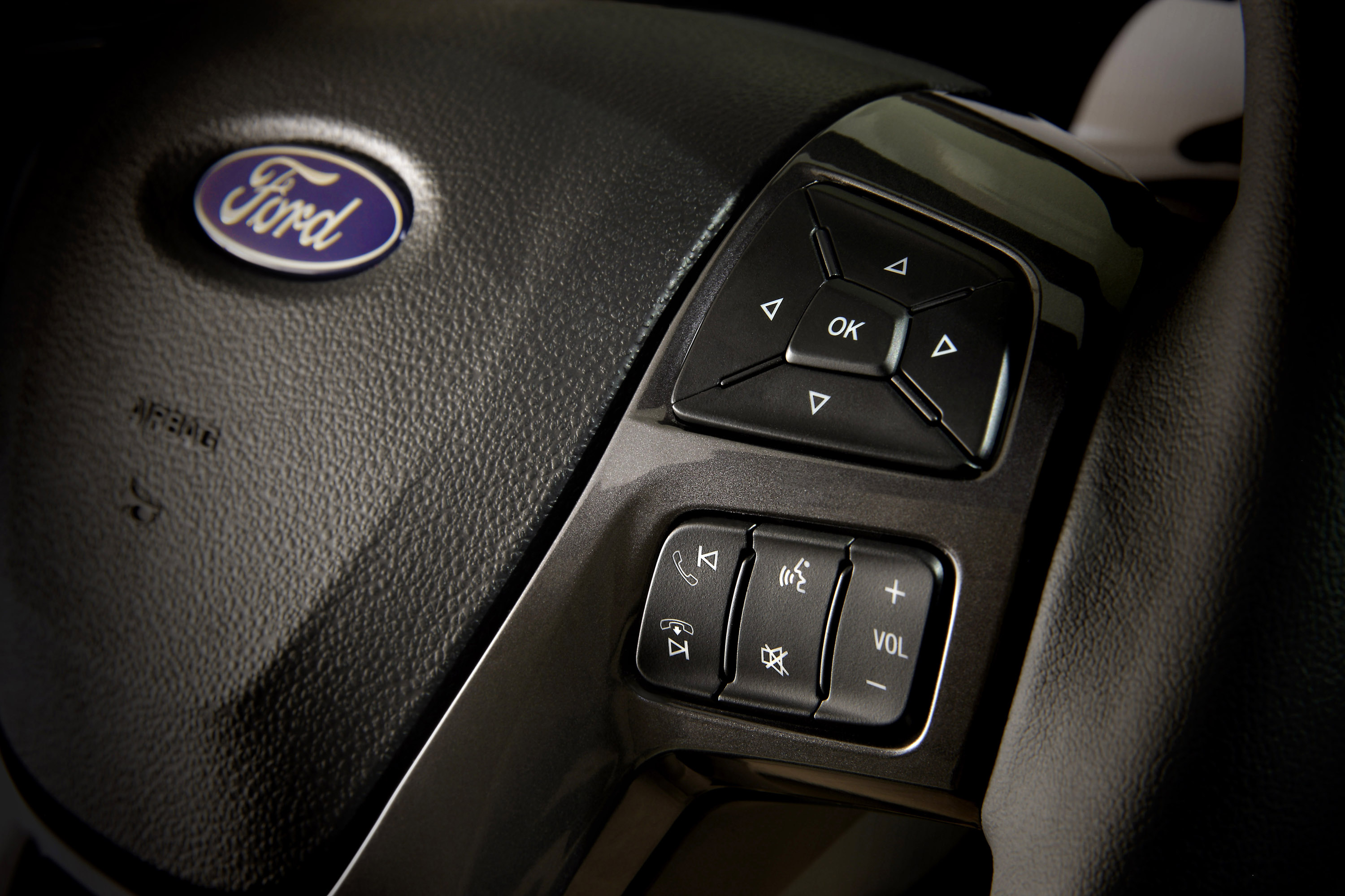 Ford Everest photo #32