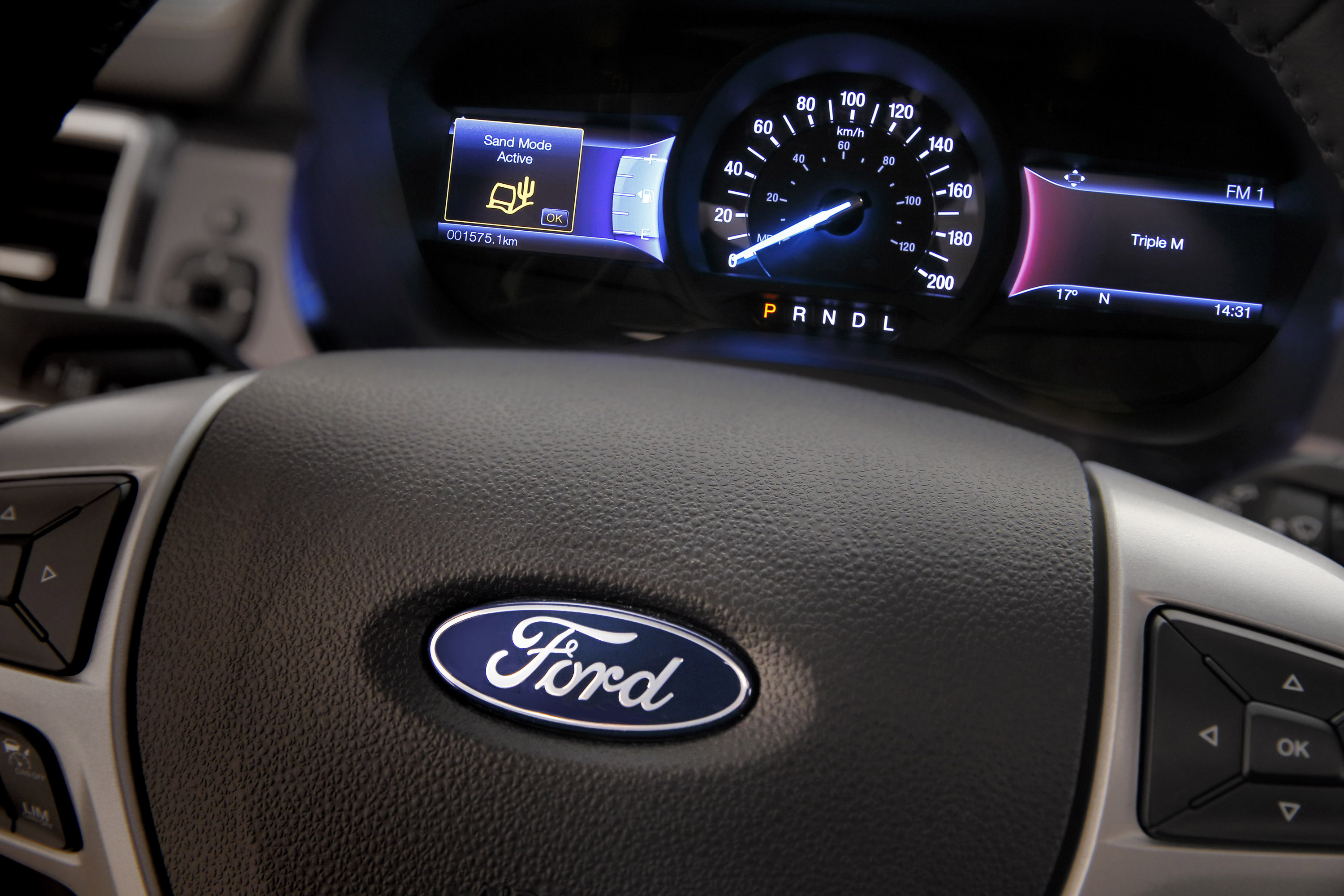 Ford Everest photo #38
