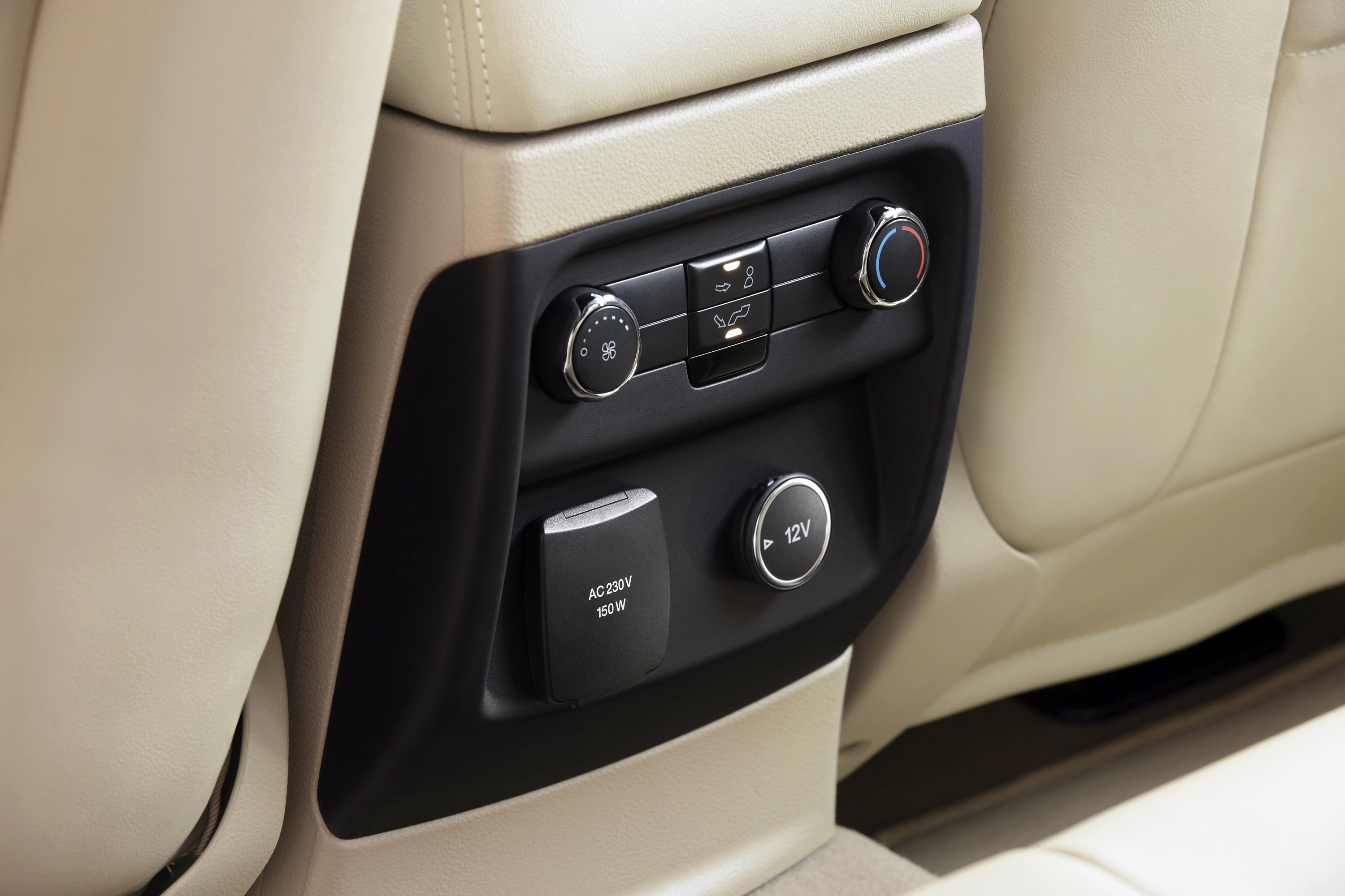 Ford Everest photo #42