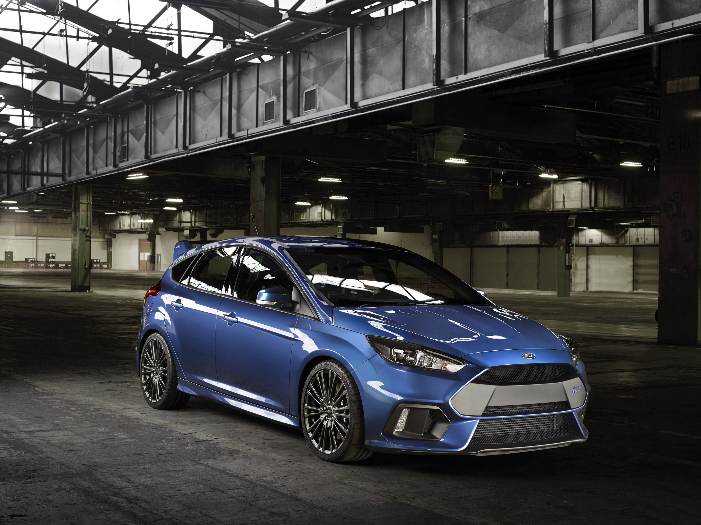 Ford Focus RS photo #2