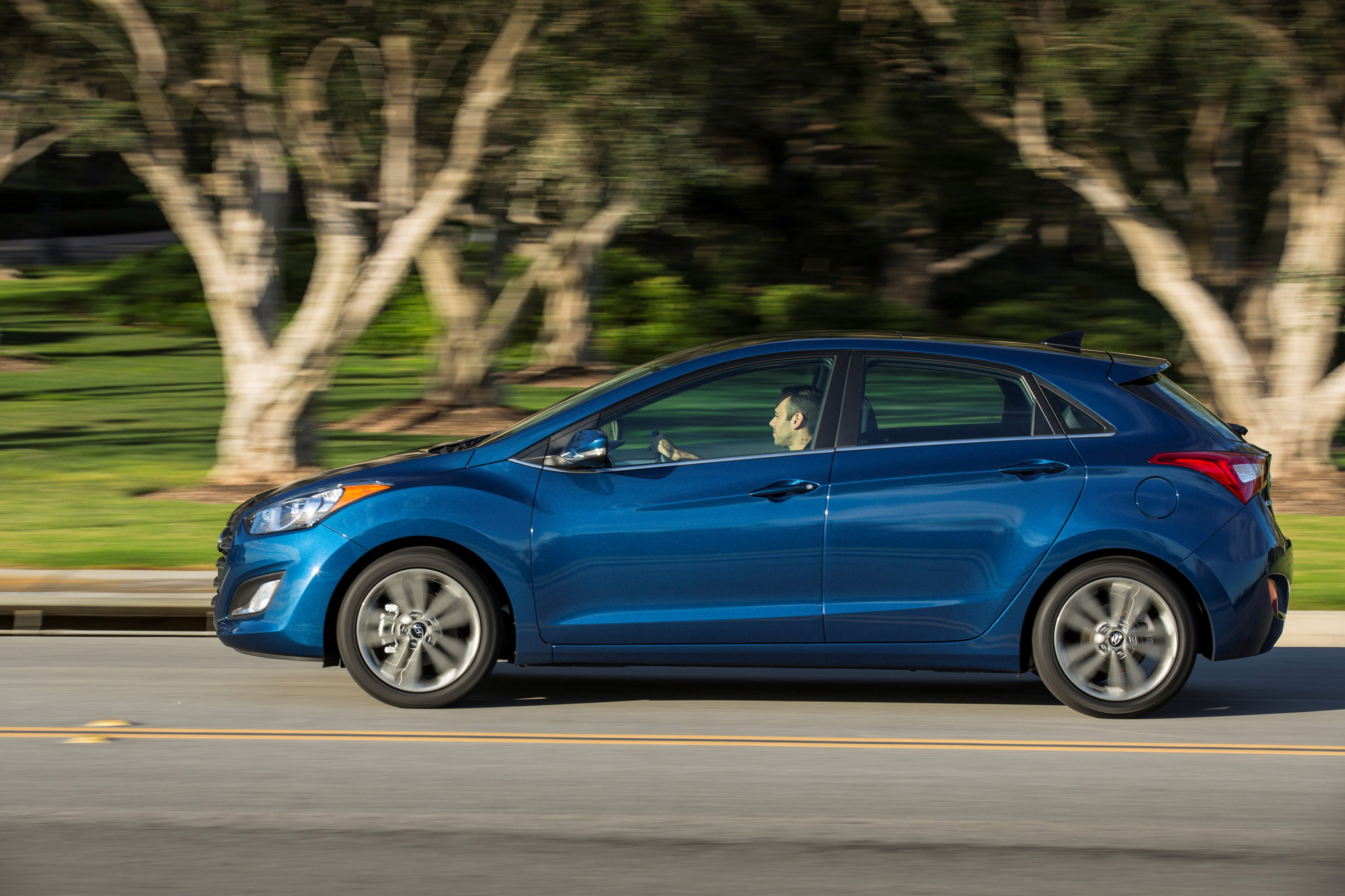Hyundai Elantra GT photo #21