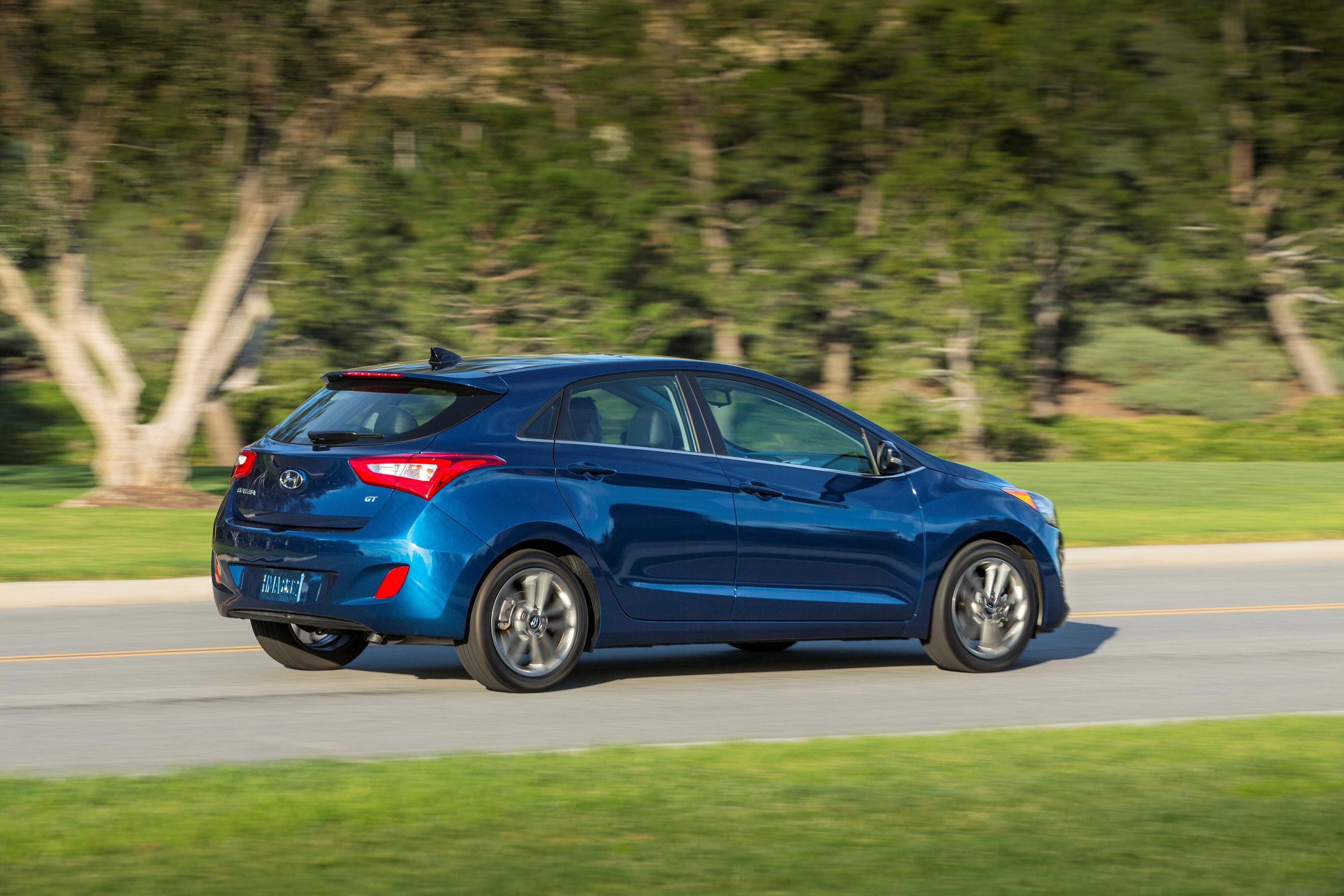 Hyundai Elantra GT photo #25