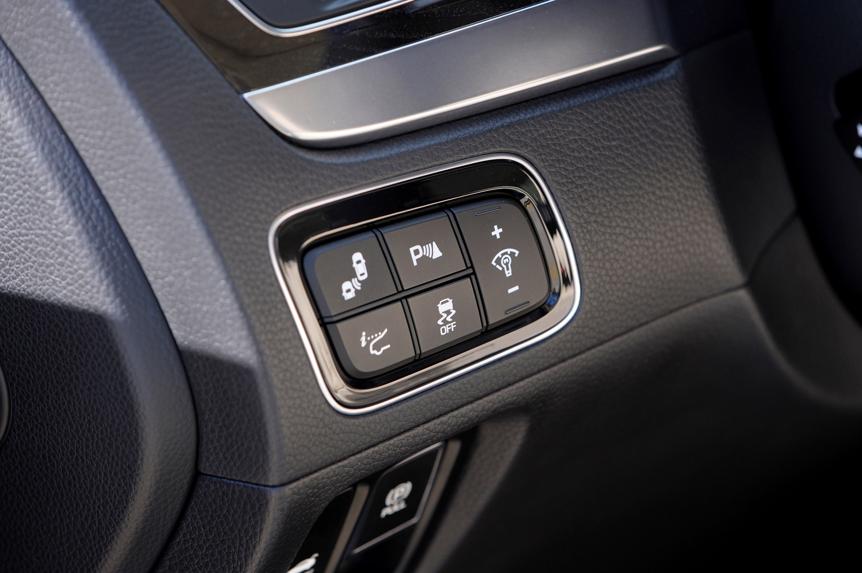 Hyundai Equus photo #21