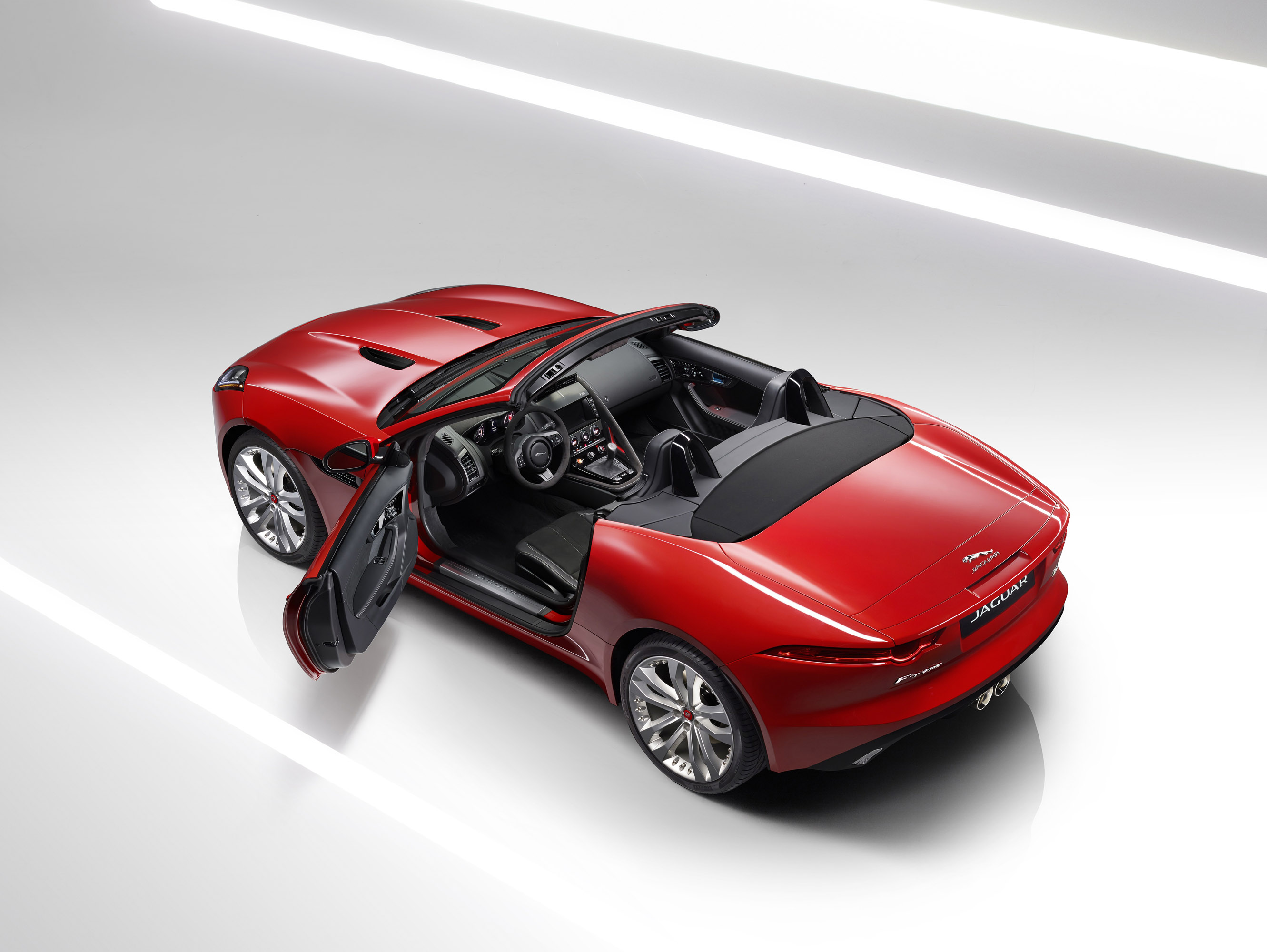 Jaguar F-Type photo #34