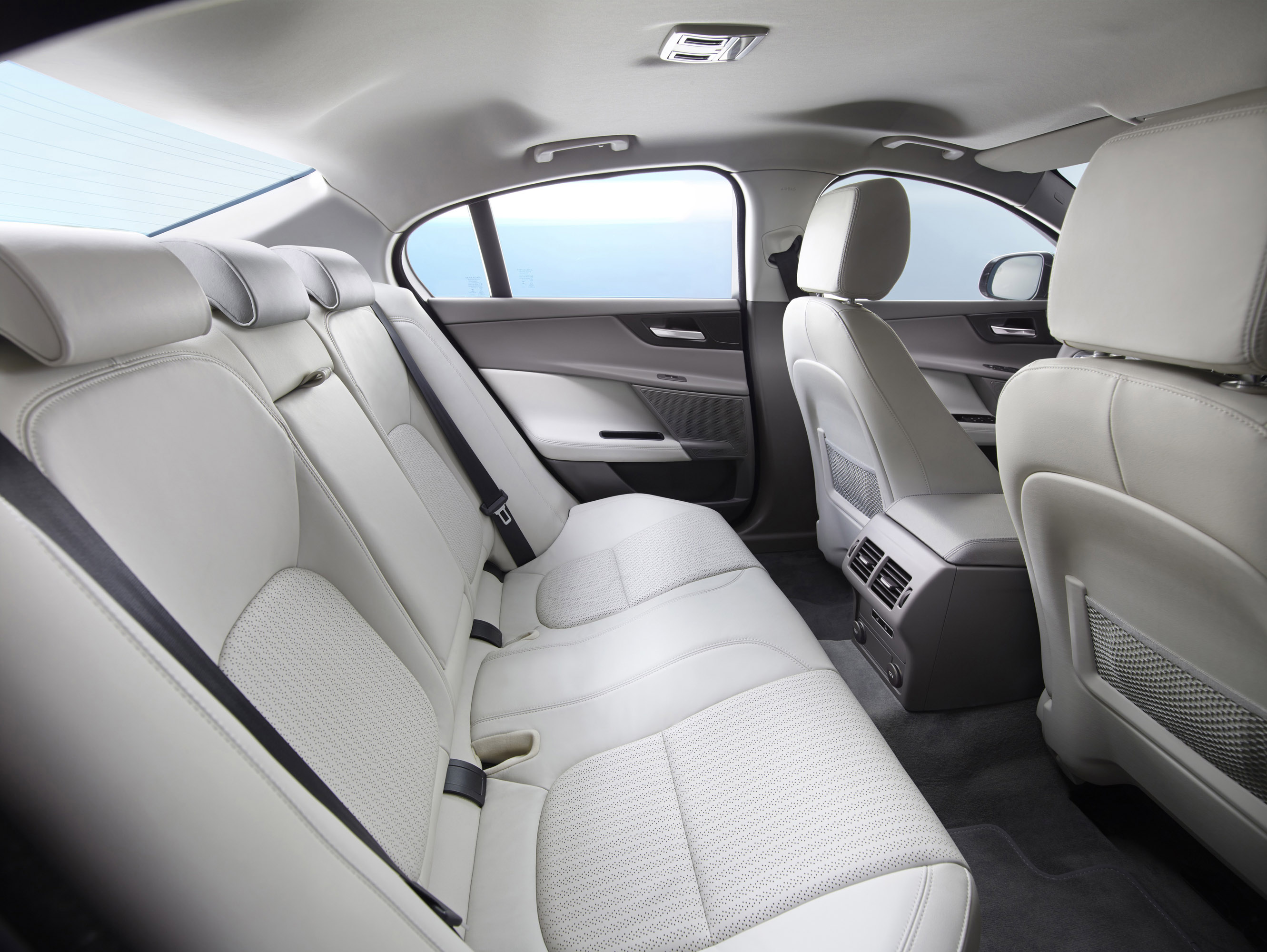 Jaguar XE S photo #24