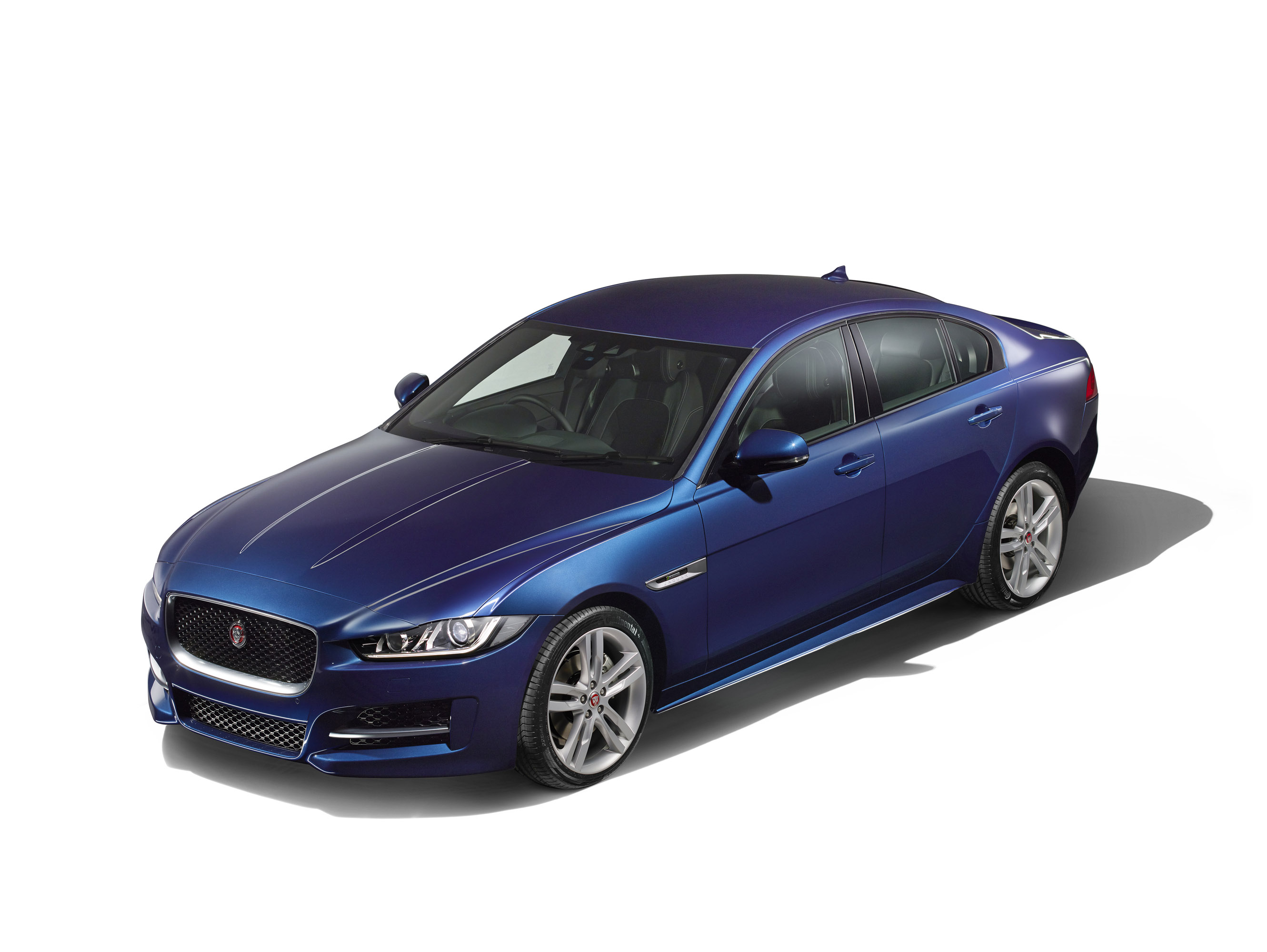 Jaguar XE photo #1