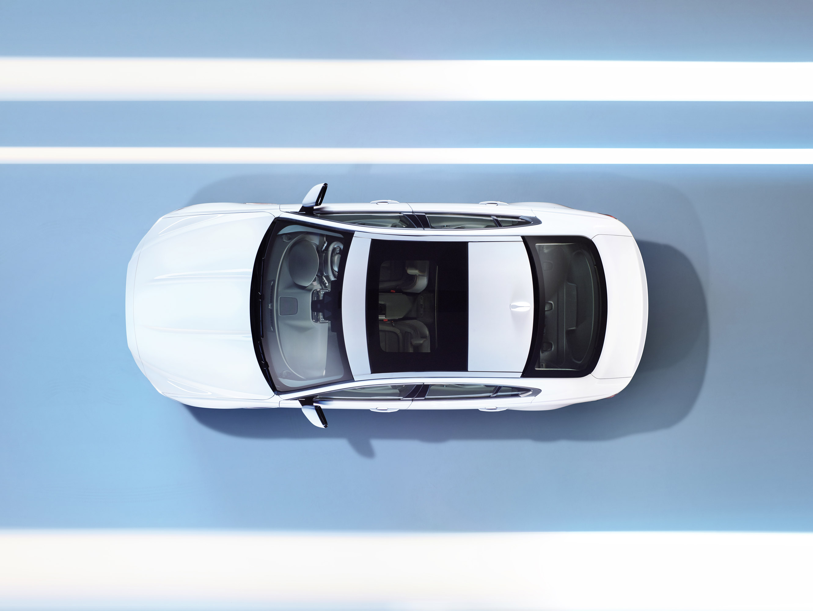 Jaguar XE photo #38
