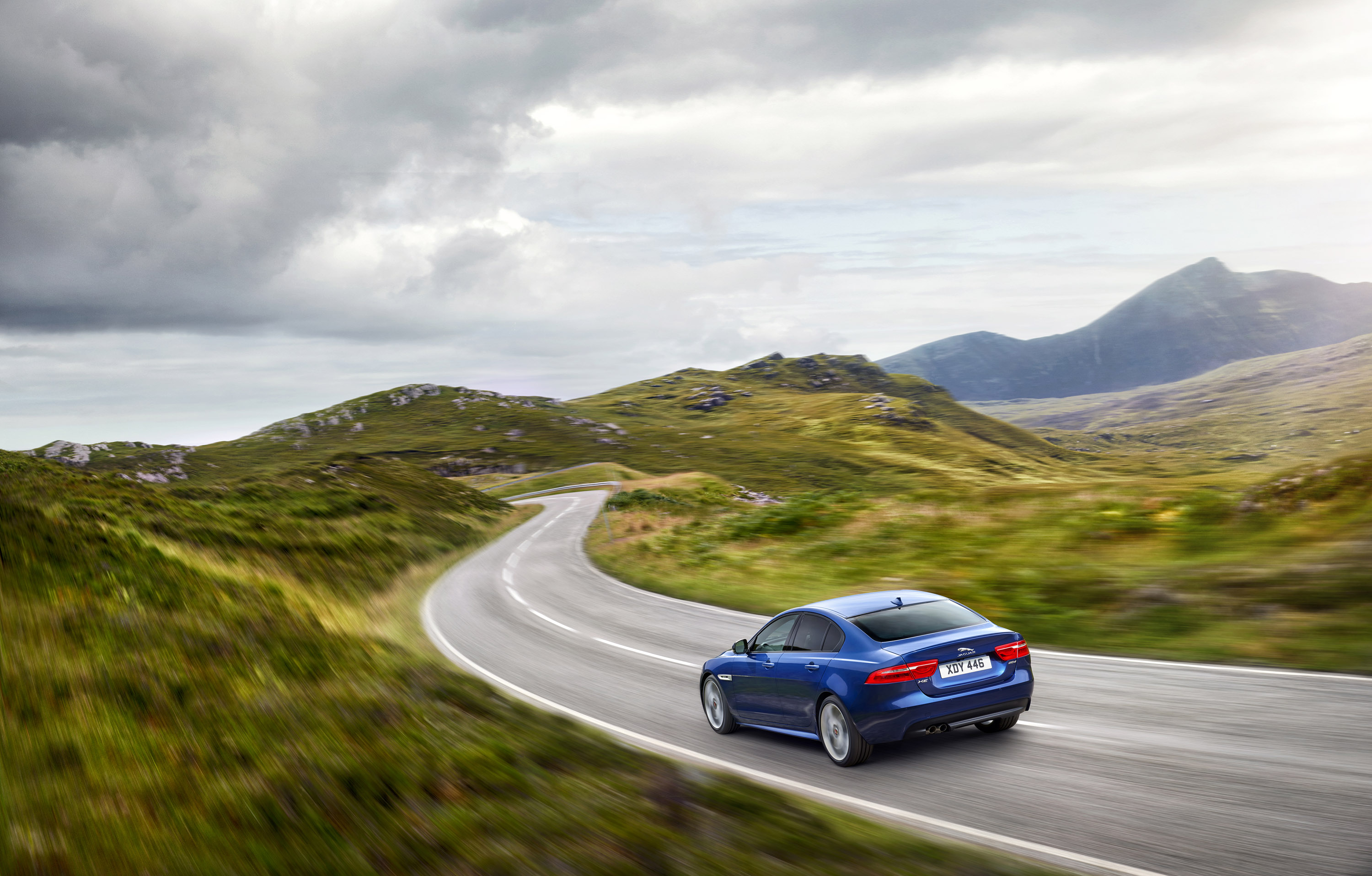 Jaguar XE photo #41
