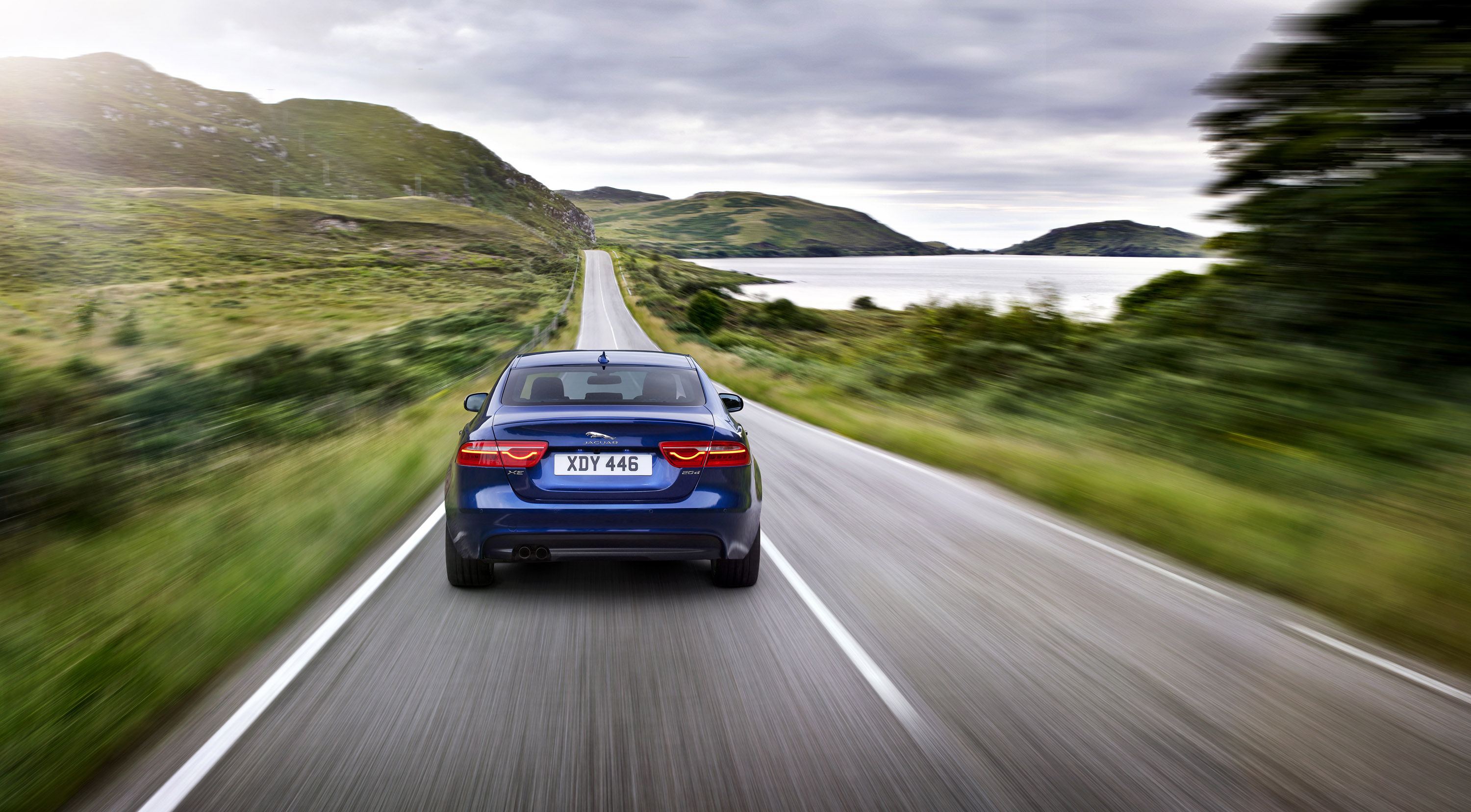 Jaguar XE photo #42