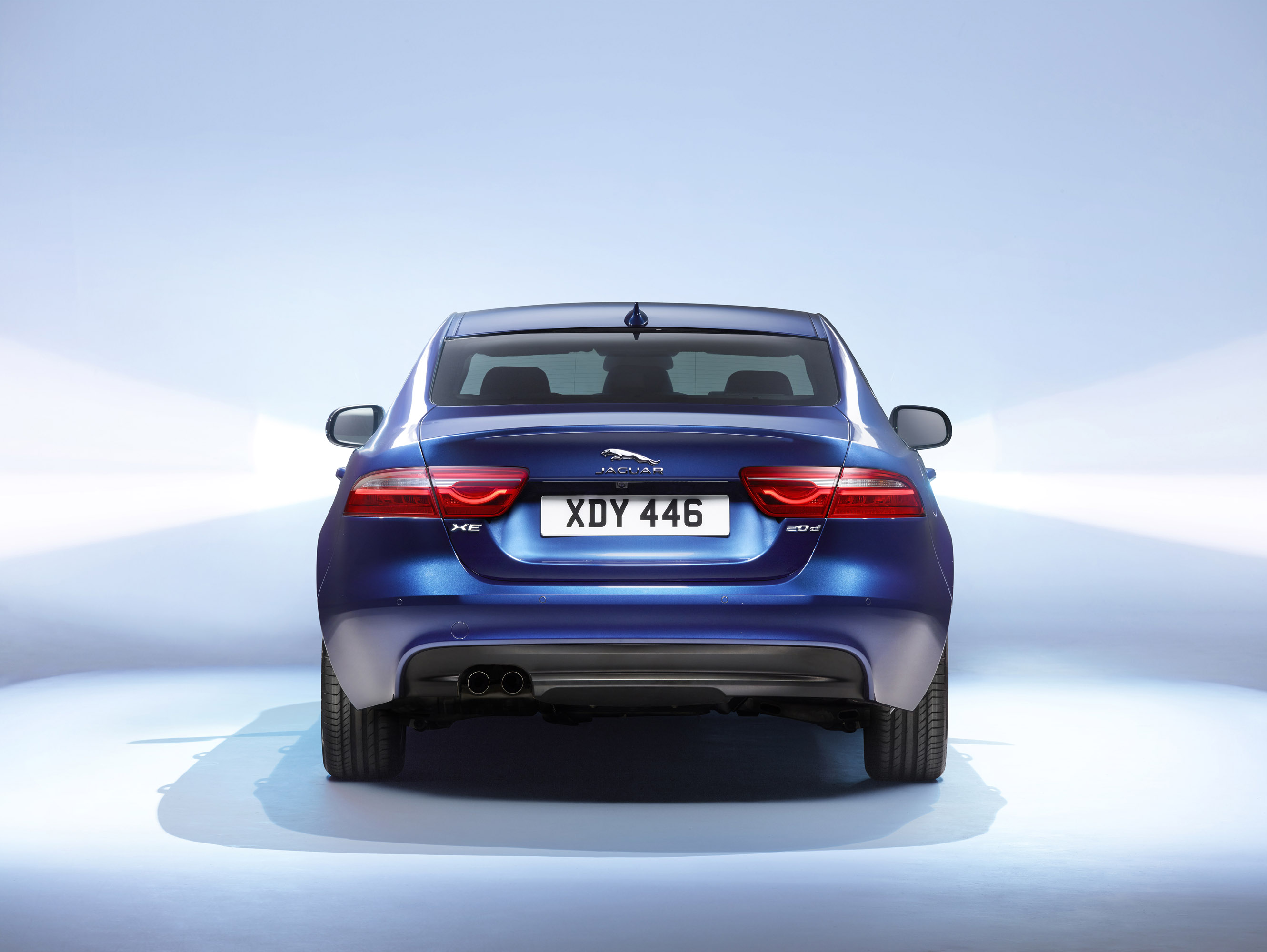 Jaguar XE photo #48
