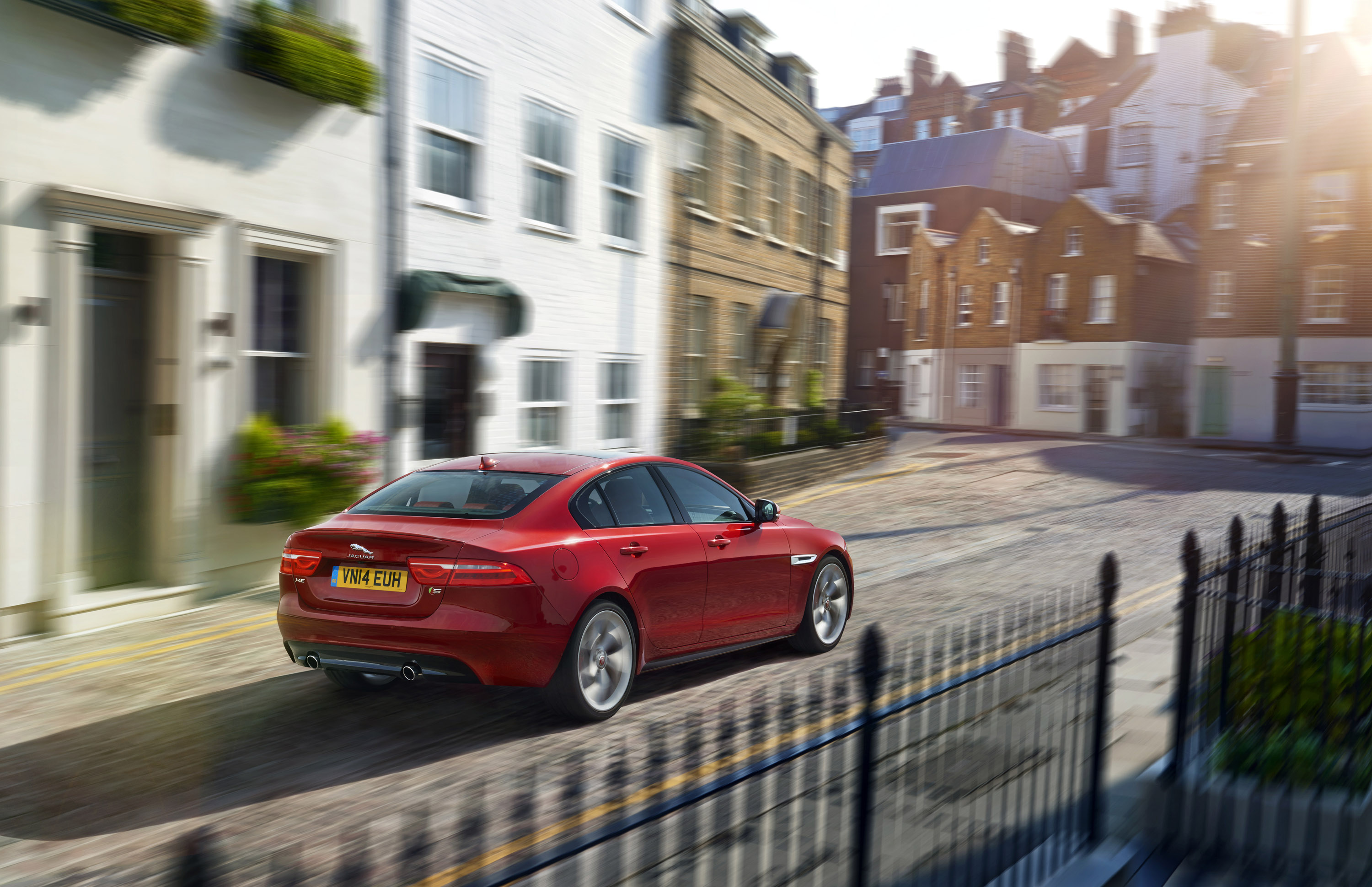 Jaguar XE photo #50