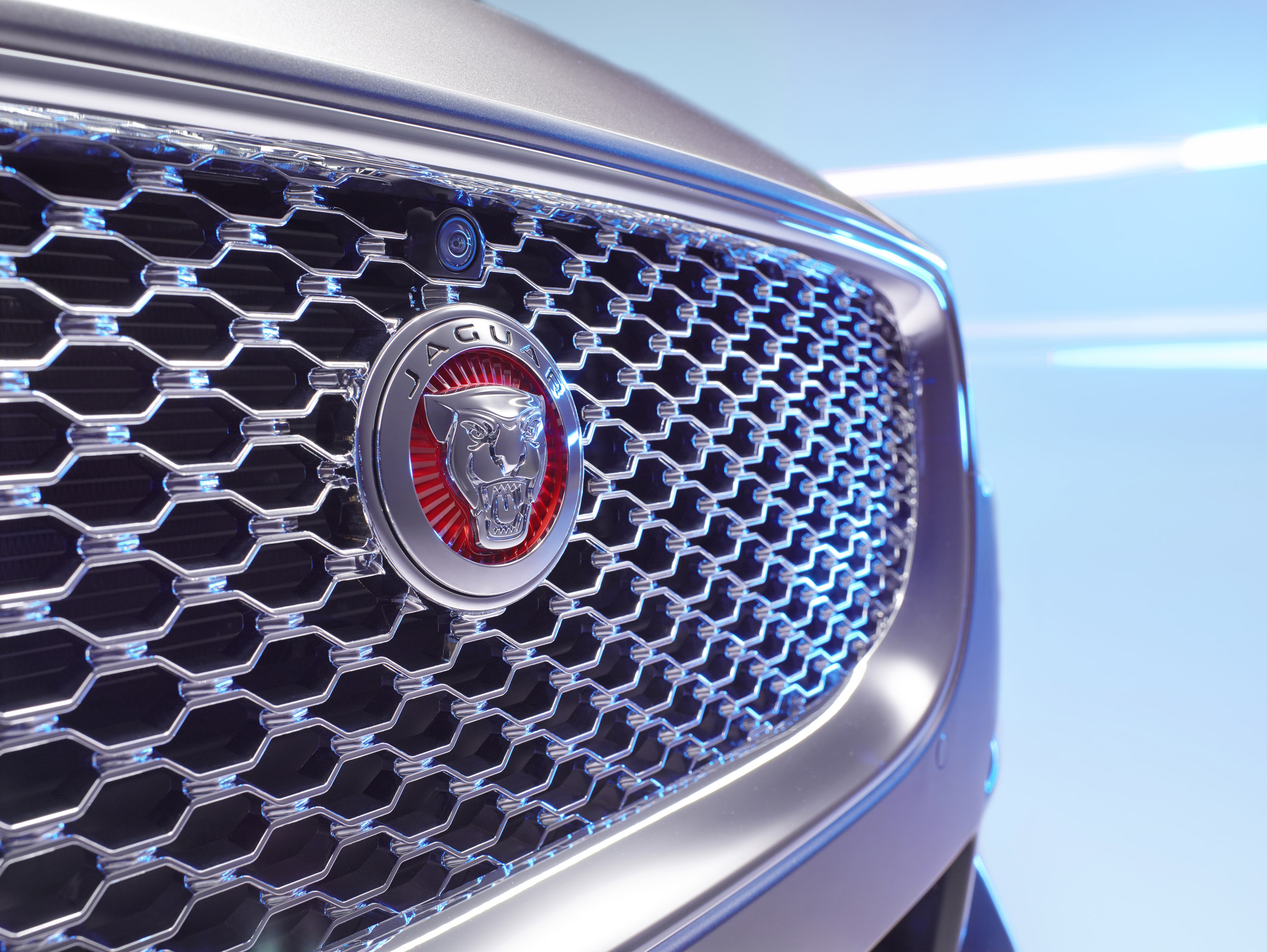 Jaguar XE photo #51