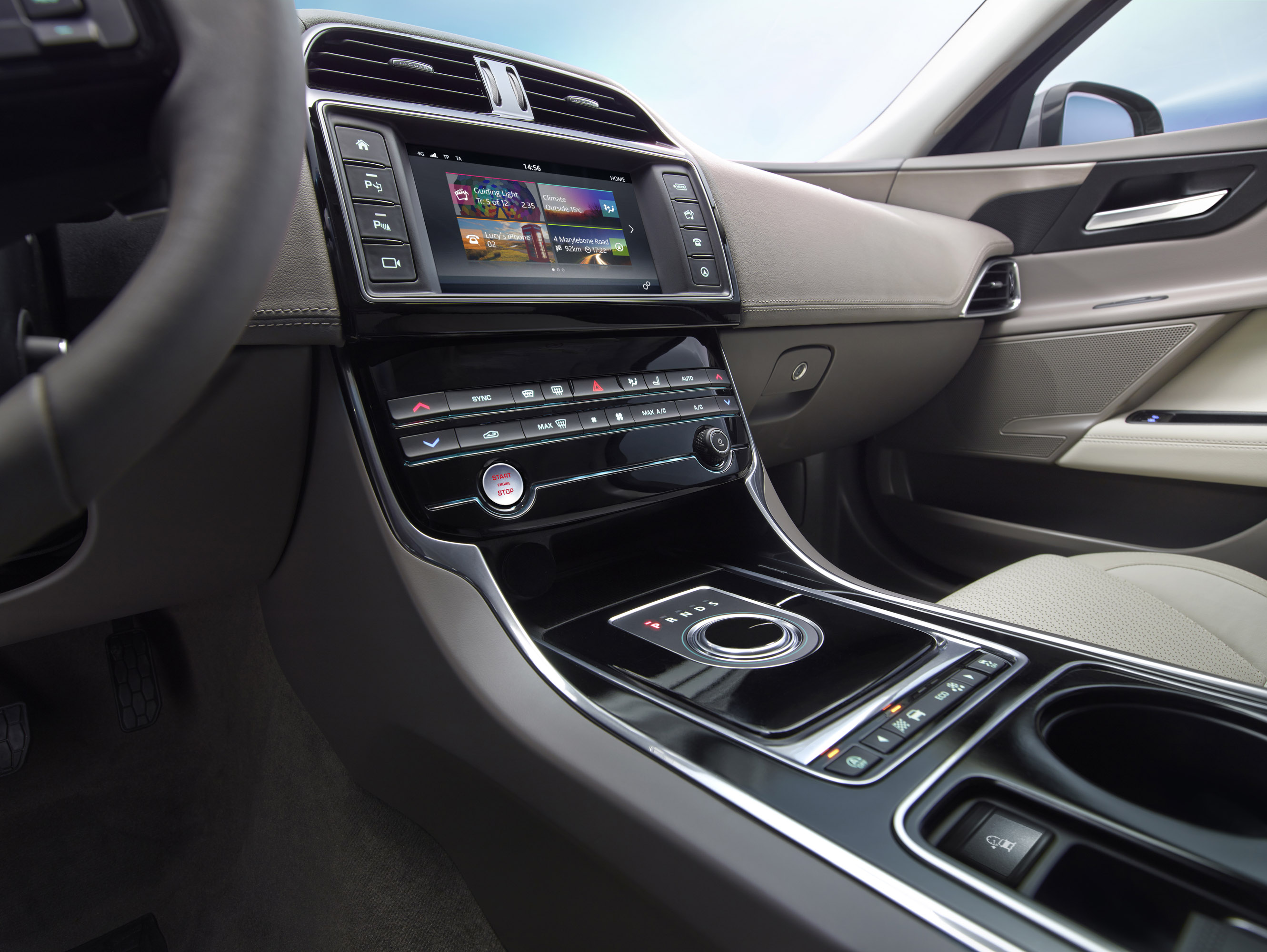 Jaguar XE photo #61