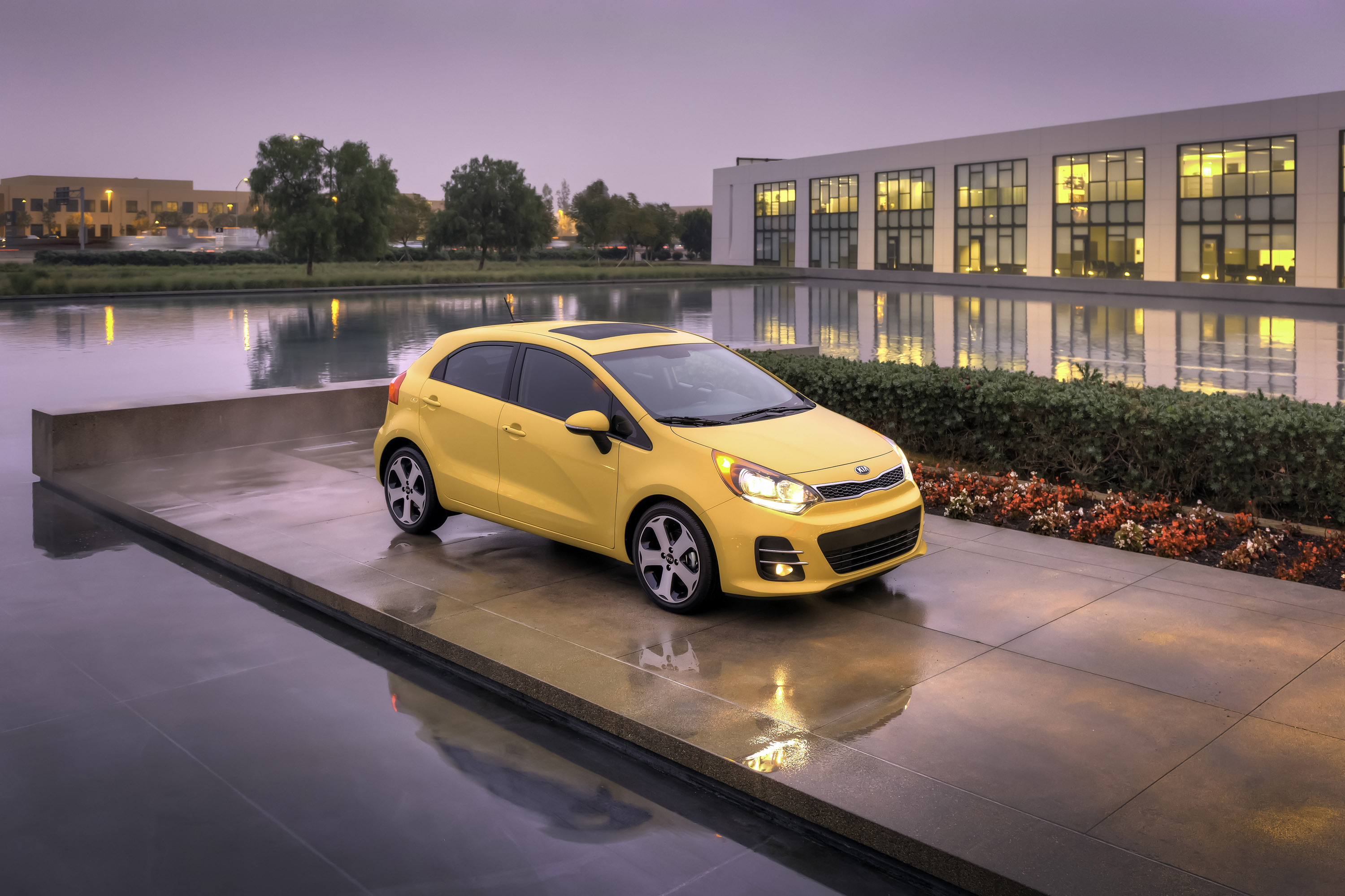 Kia Rio 5-door photo #1