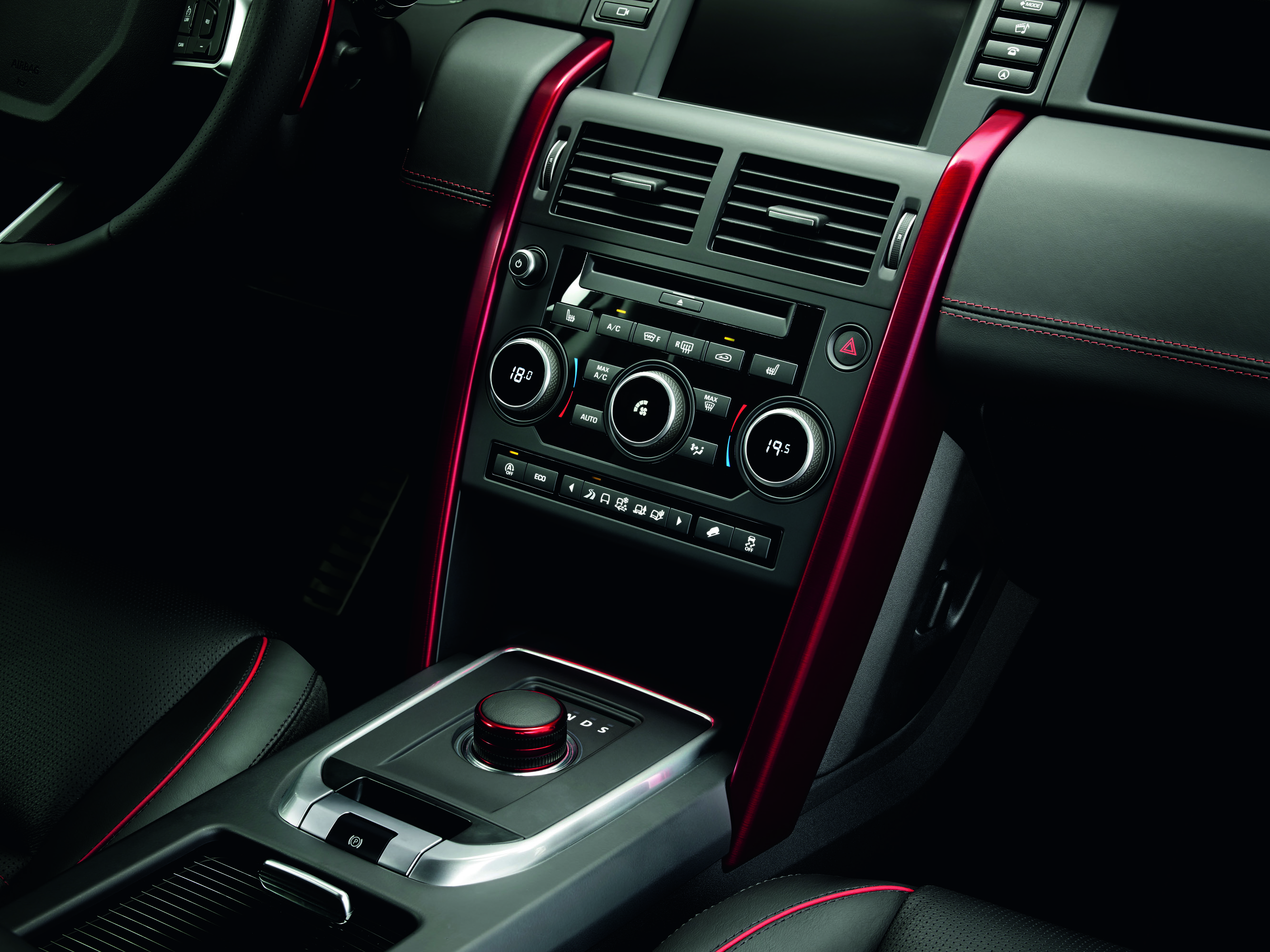 Land Rover Discovery Sport Dynamic photo #20