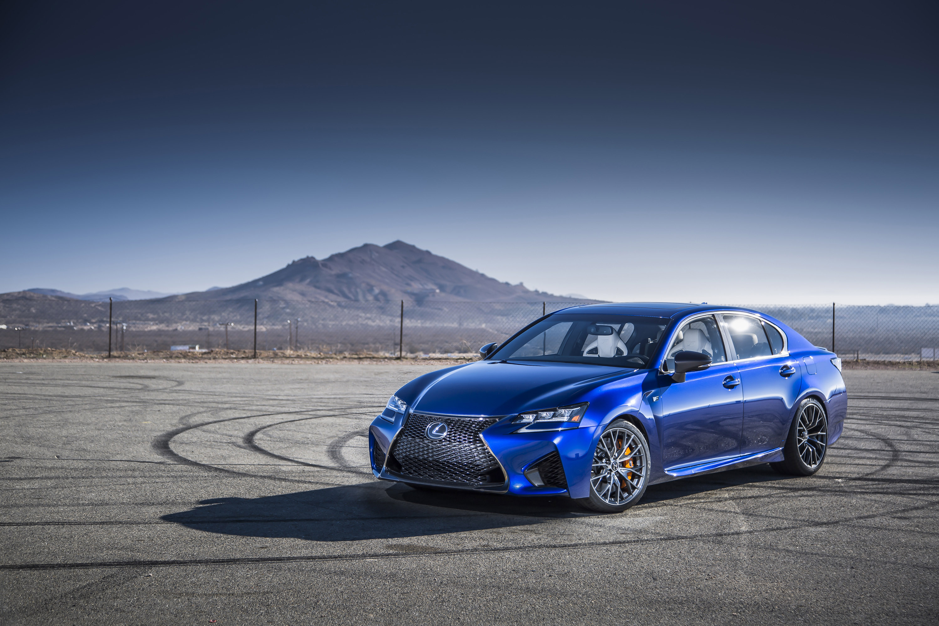 Lexus GS F photo #15