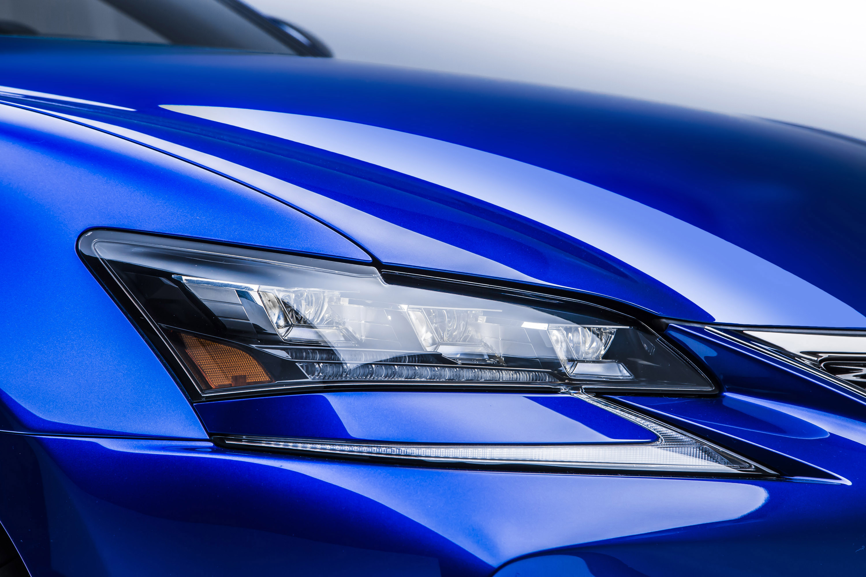 Lexus GS F photo #22