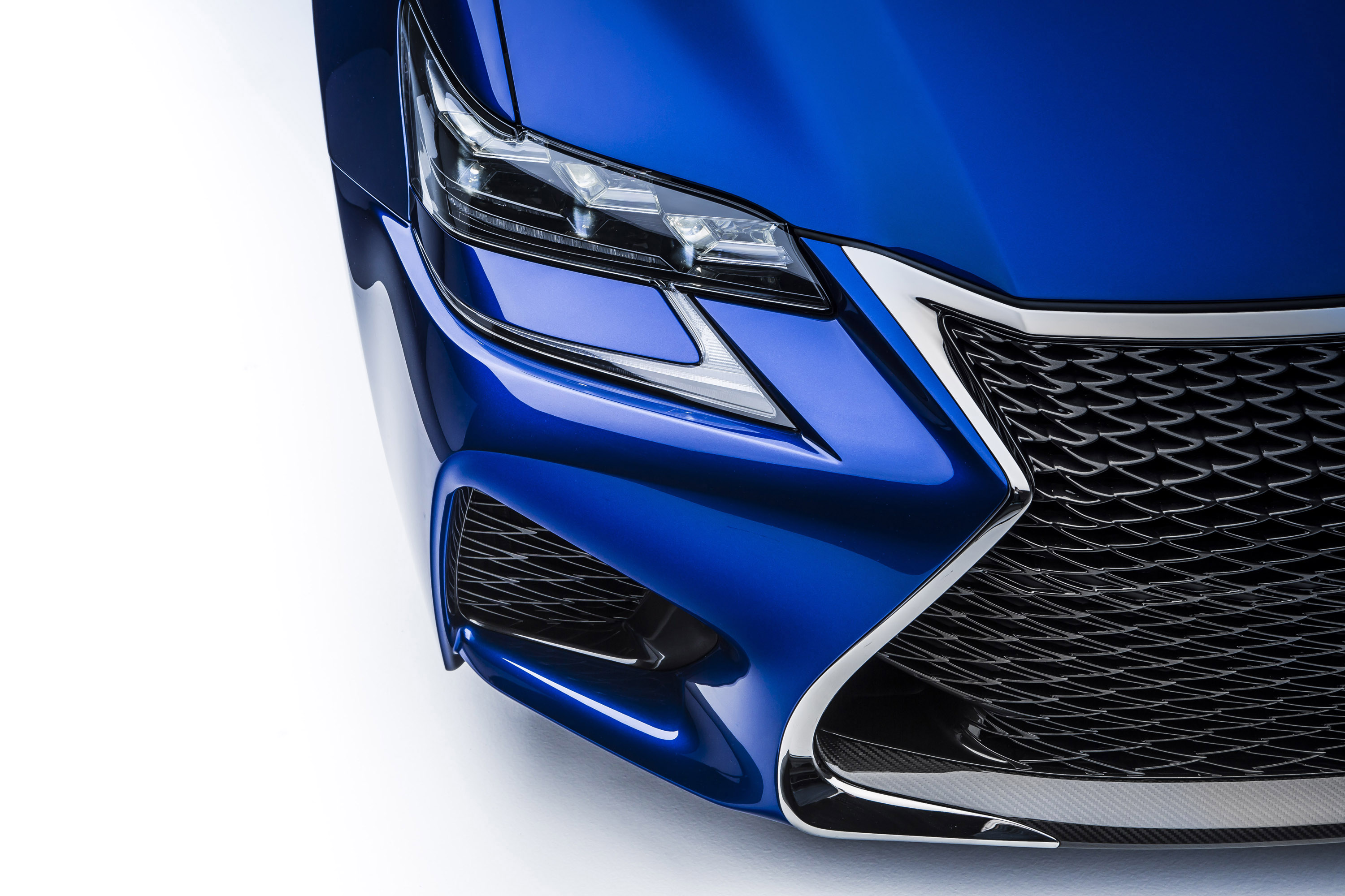 Lexus GS F photo #23