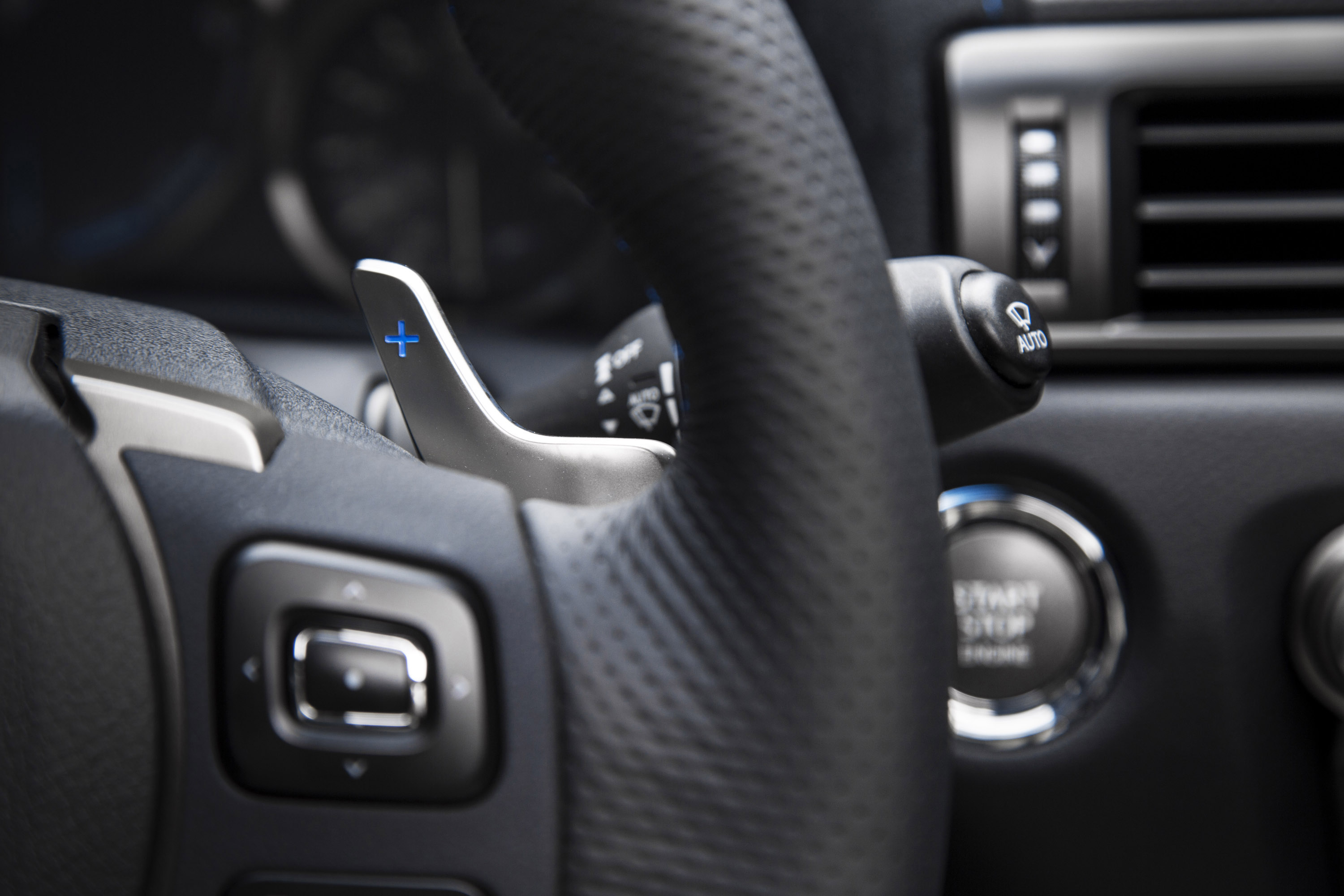 Lexus GS F photo #42