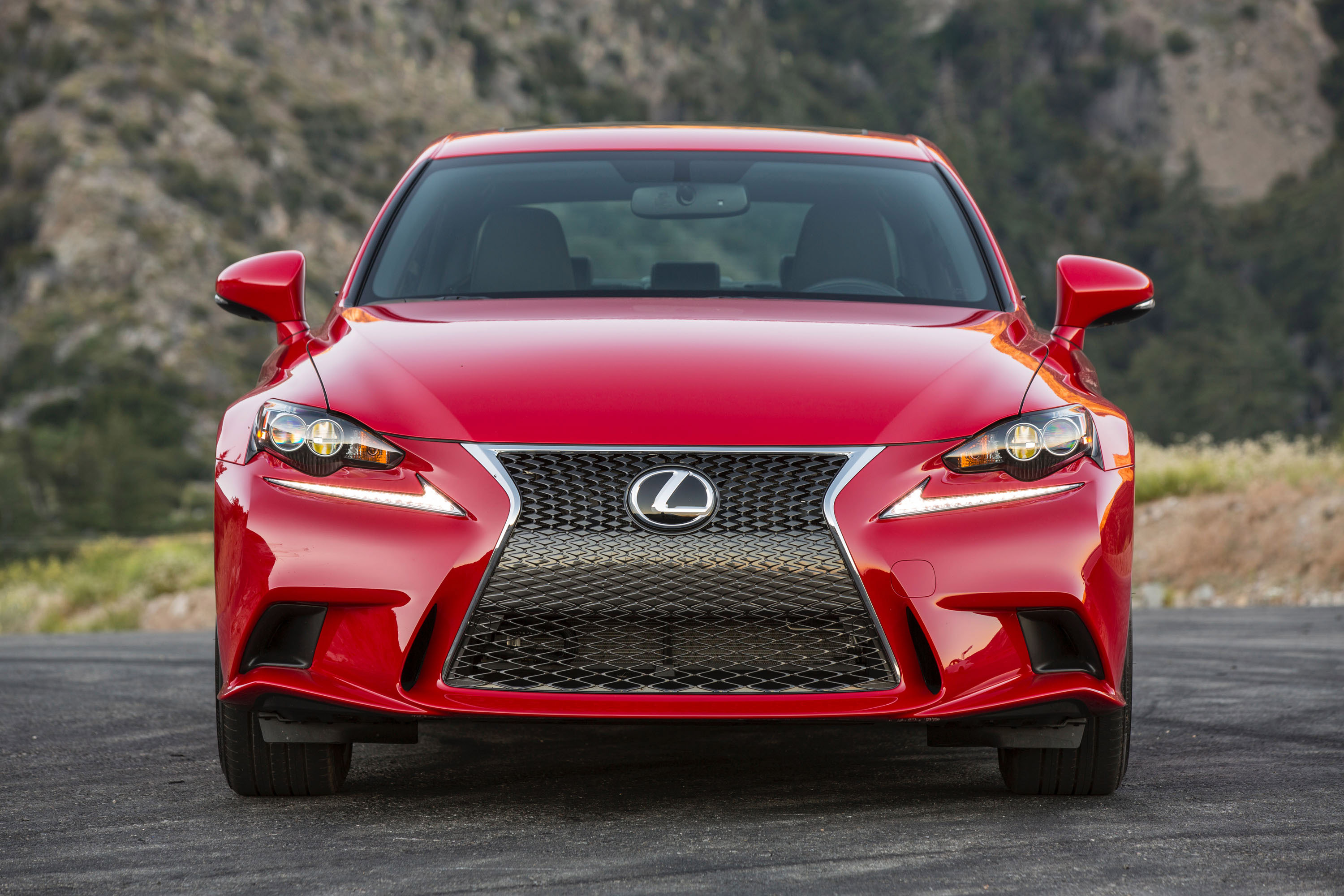 Lexus IS F-Sport photo #3