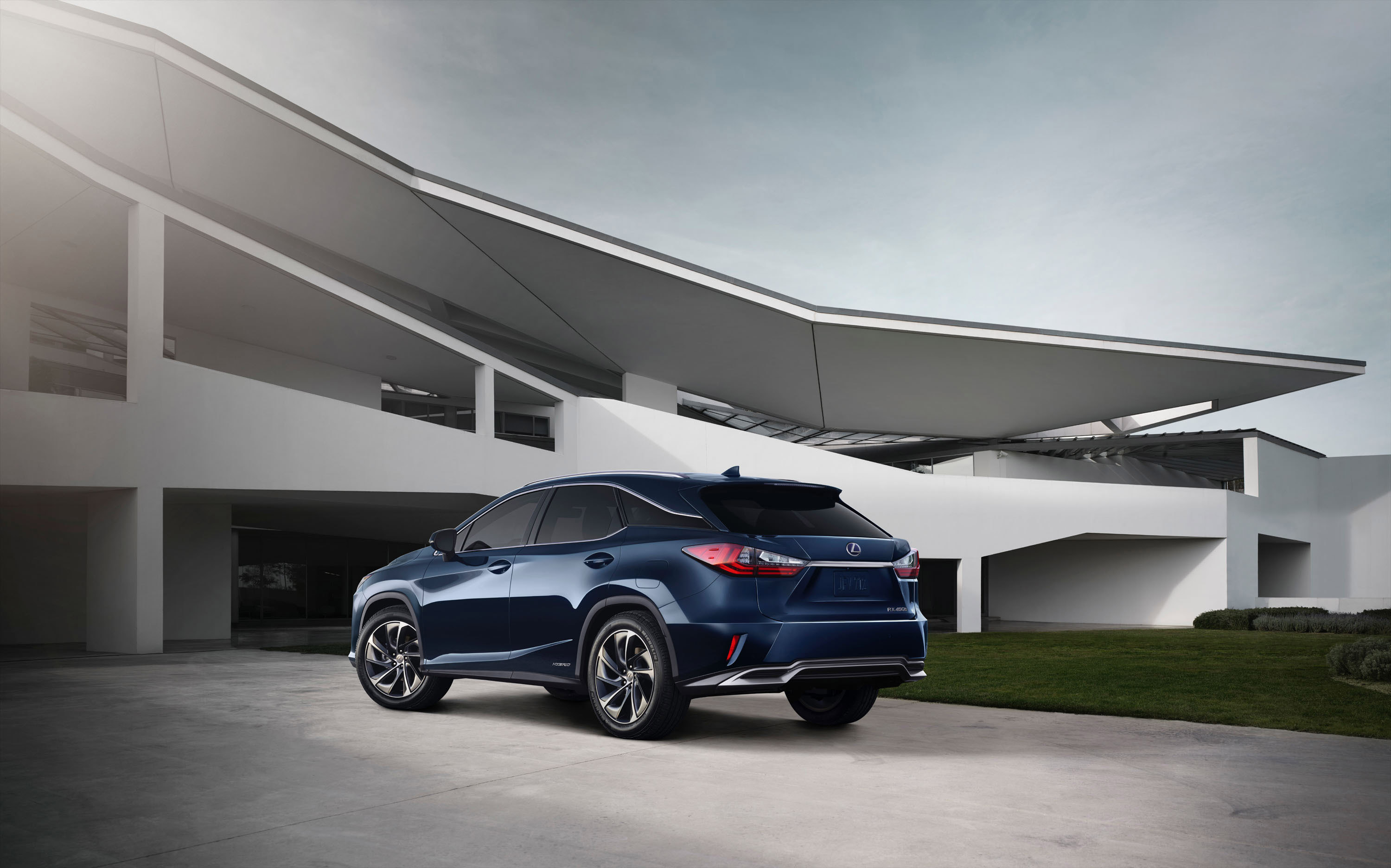 Lexus RX 450h photo #8