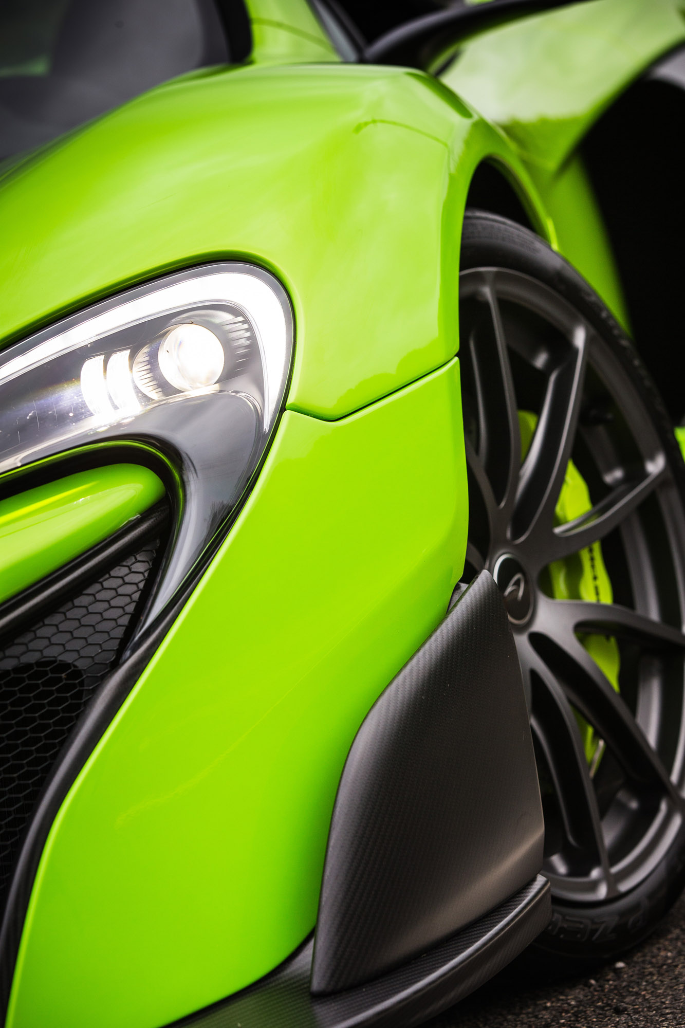 McLaren 675LT photo #26