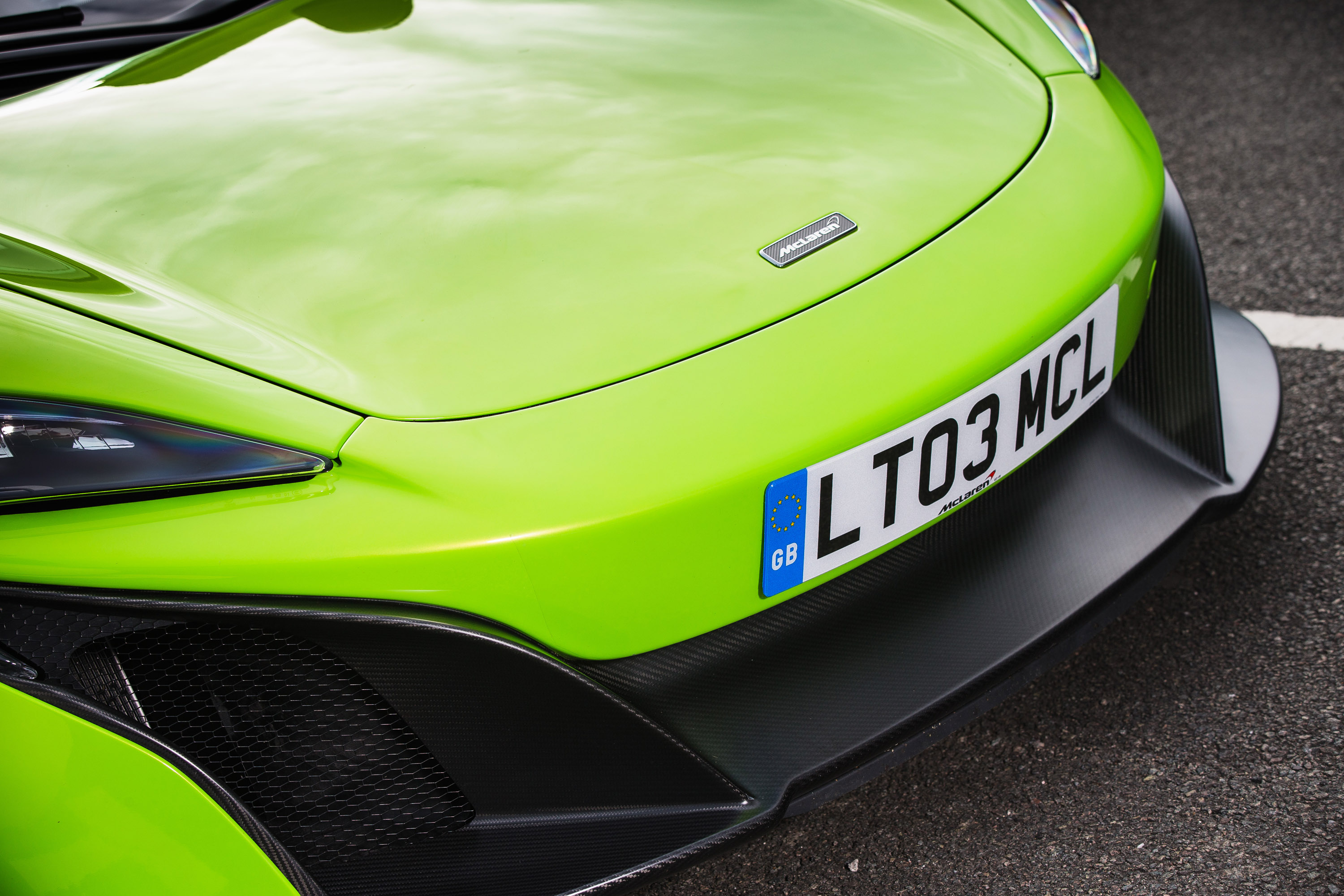 McLaren 675LT photo #27