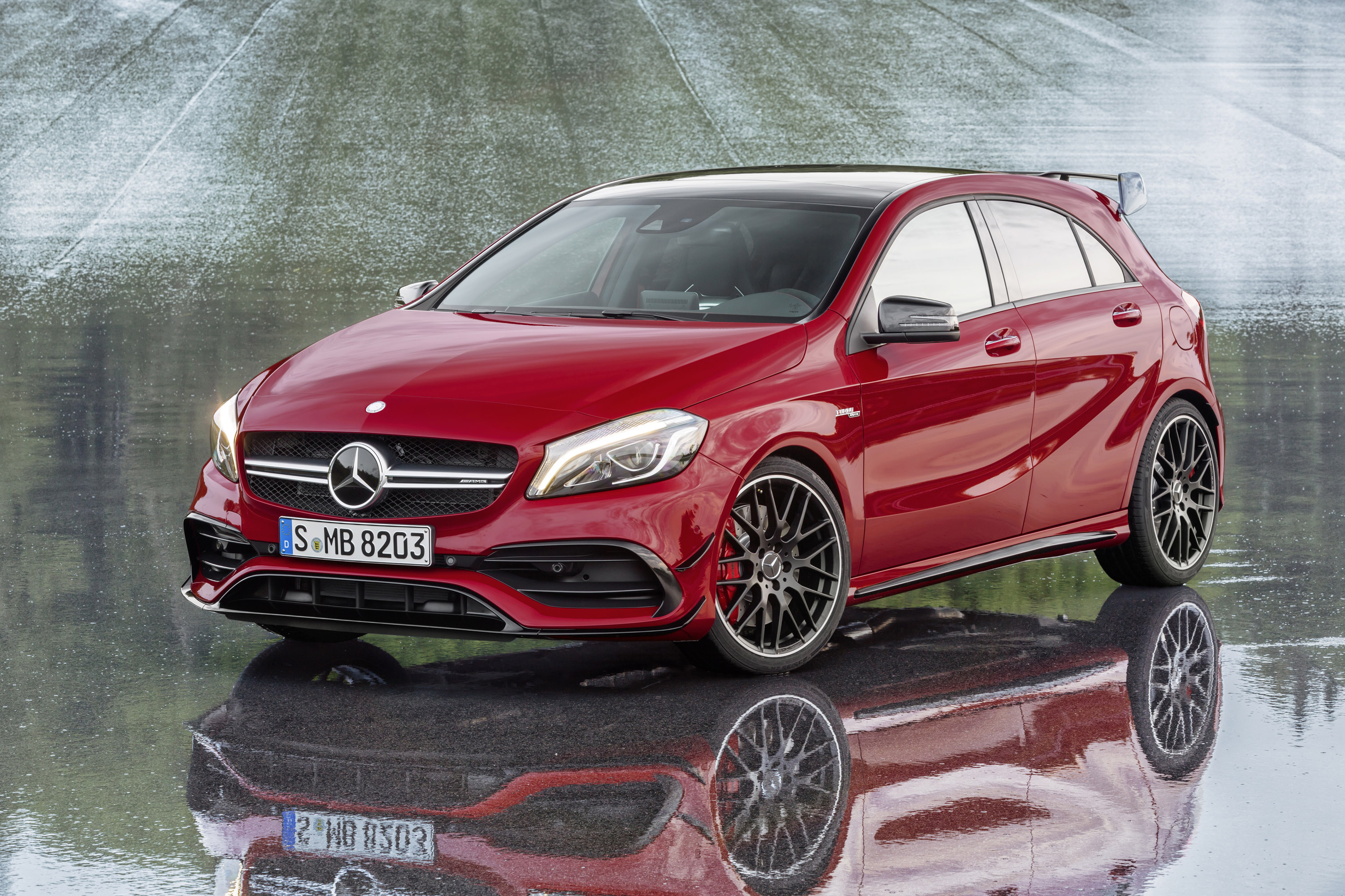 Mercedes-Benz A45 AMG 4Matic photo #1