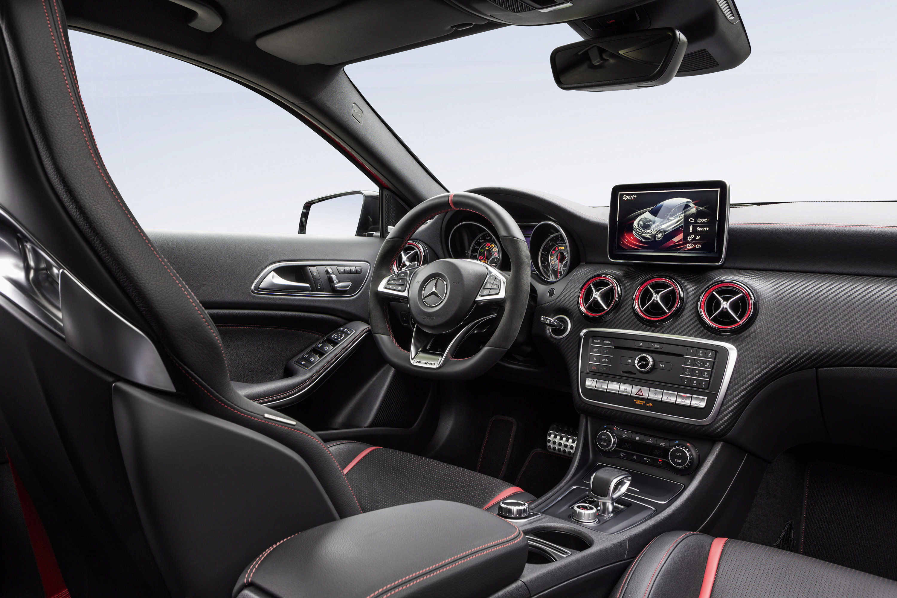 Mercedes-Benz A45 AMG 4Matic photo #15