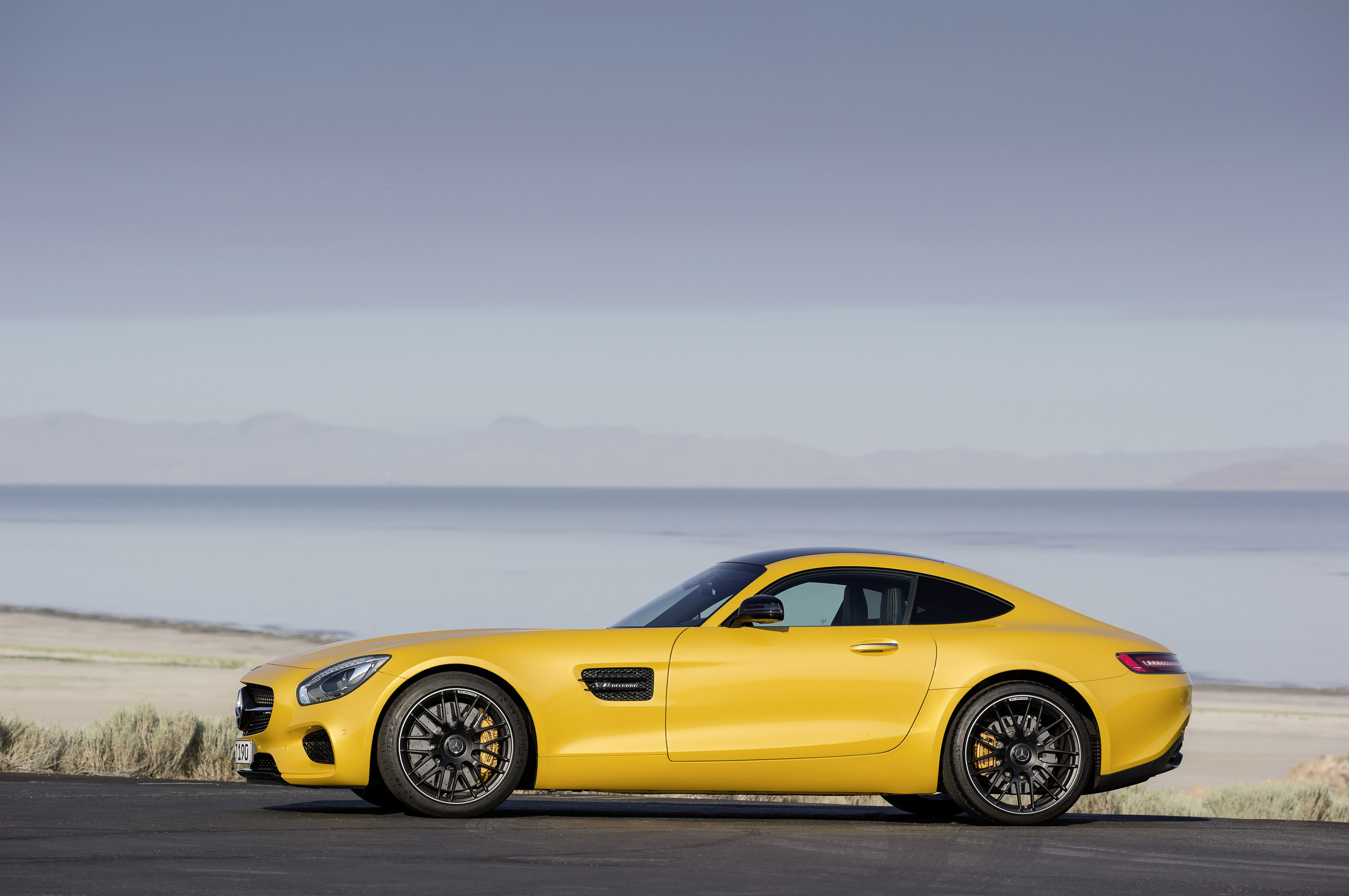 Mercedes-Benz AMG GT photo #7