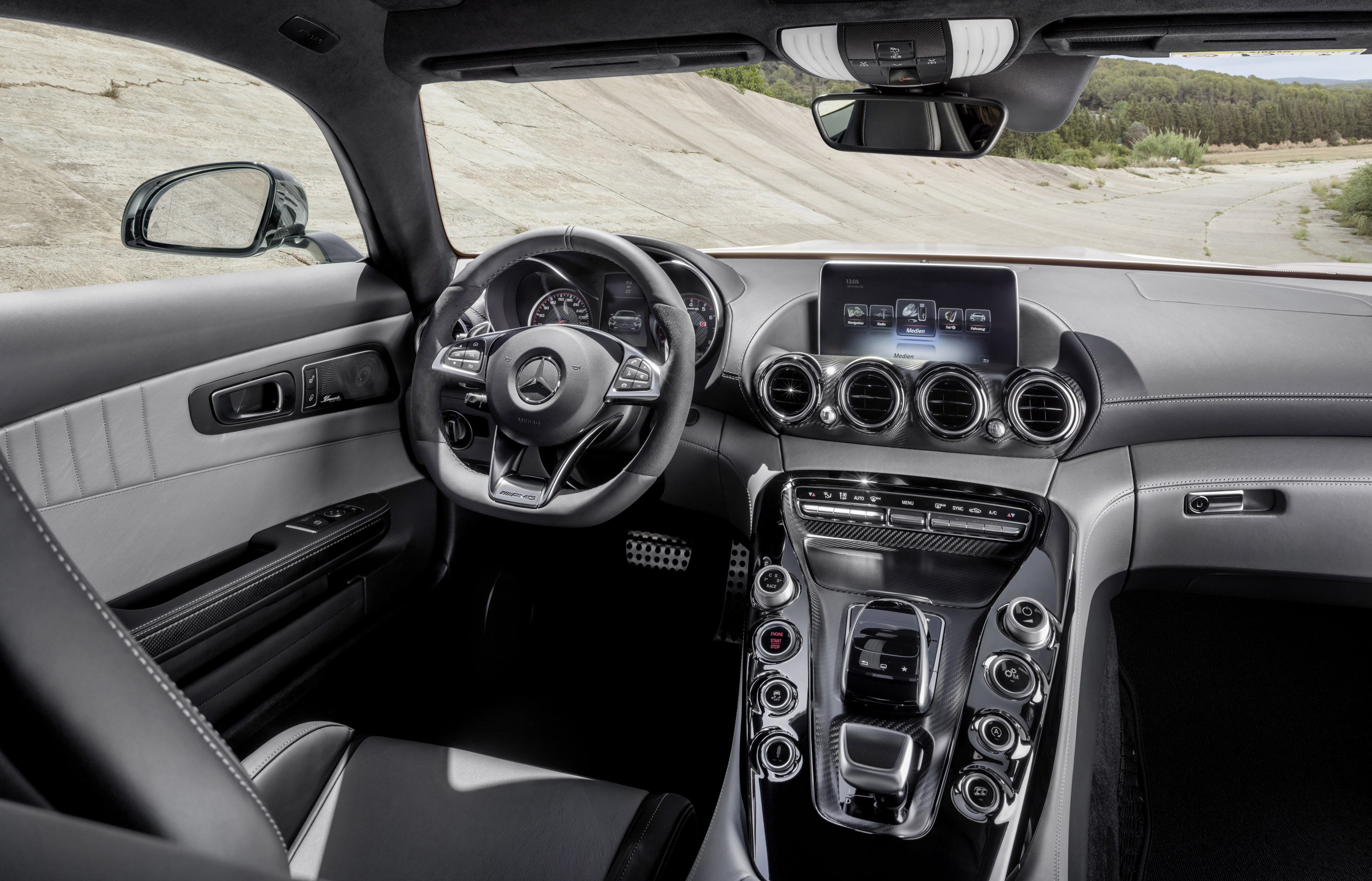Mercedes-Benz AMG GT photo #83