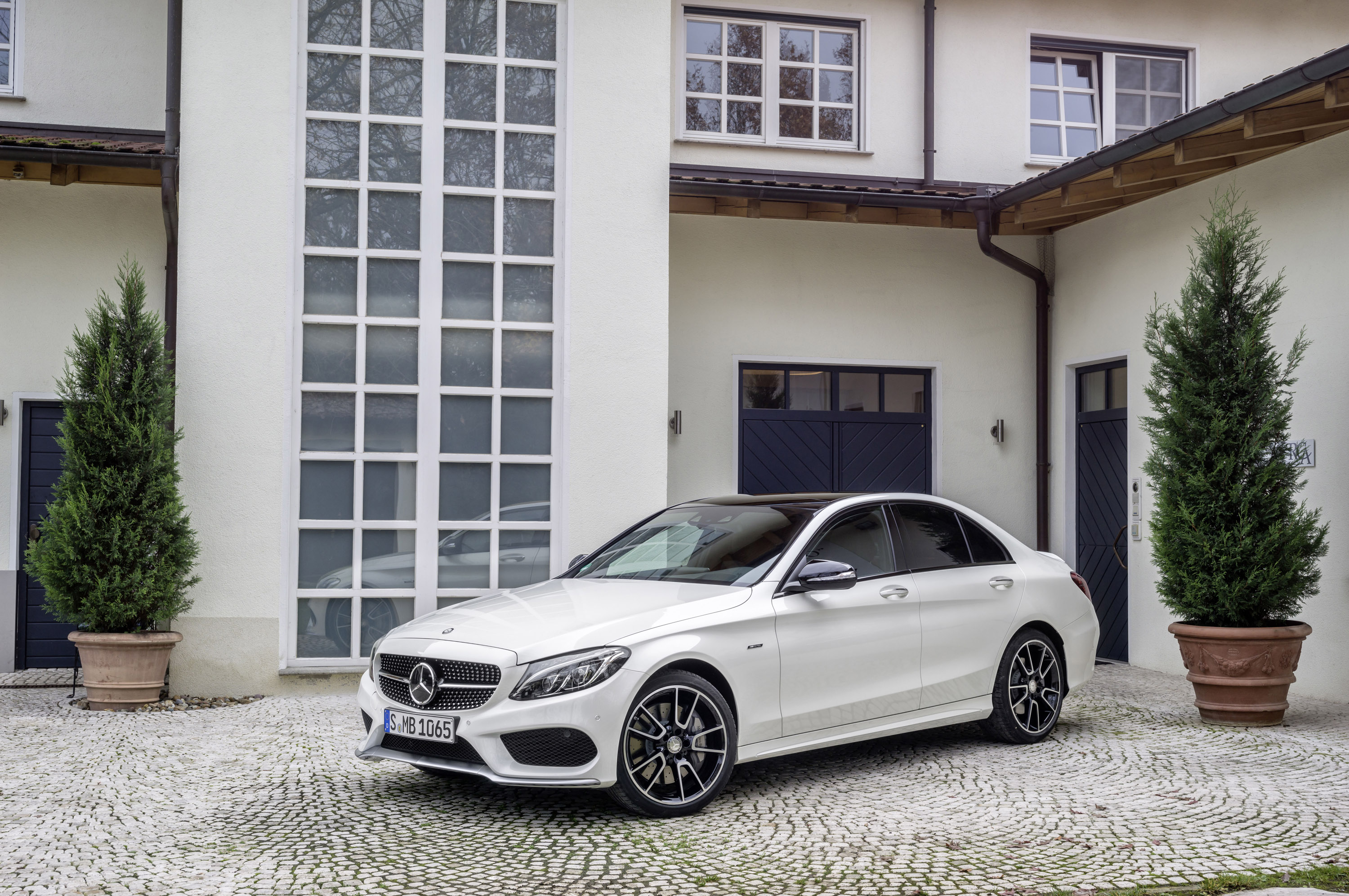 Mercedes-Benz C450 AMG 4Matic photo #3