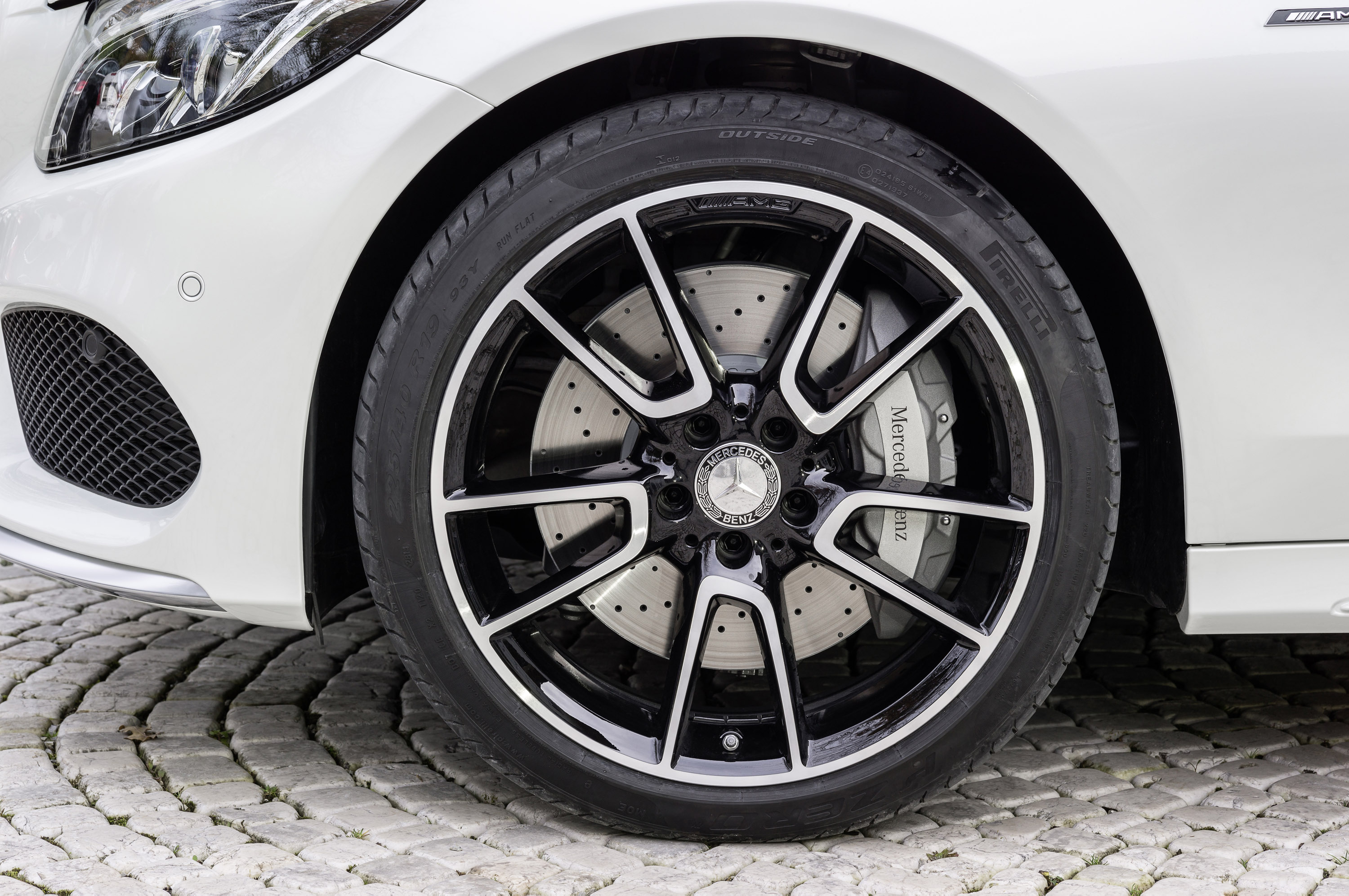 Mercedes-Benz C450 AMG 4Matic photo #17