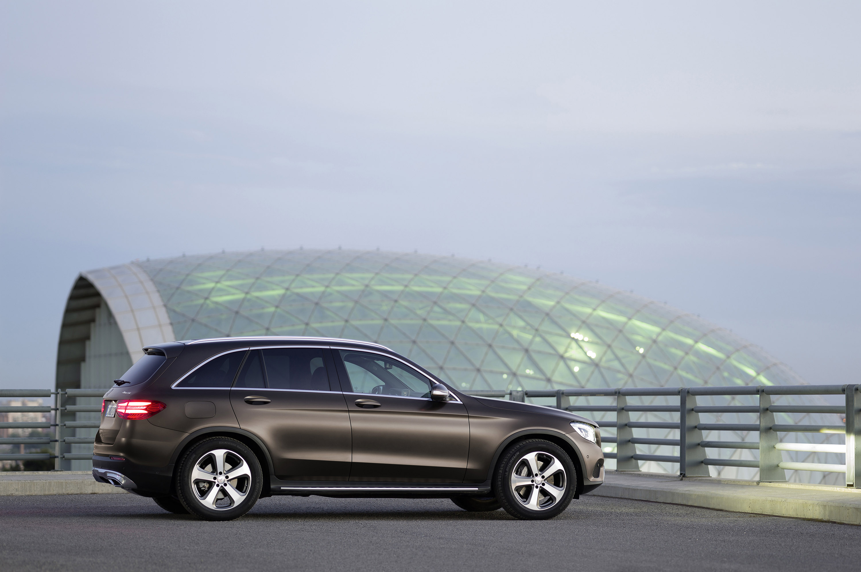Mercedes-Benz GLC photo #32