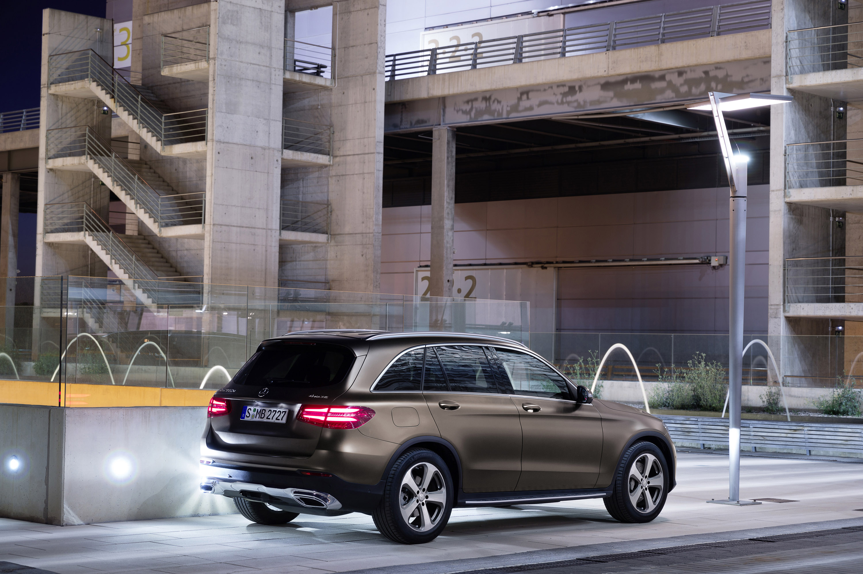 Mercedes-Benz GLC photo #33