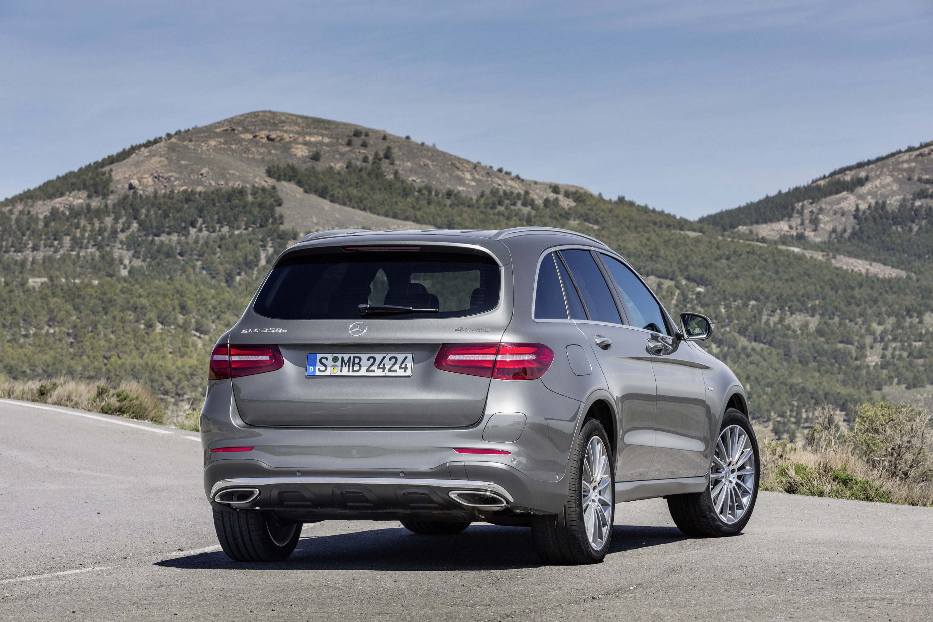 Mercedes-Benz GLC photo #42