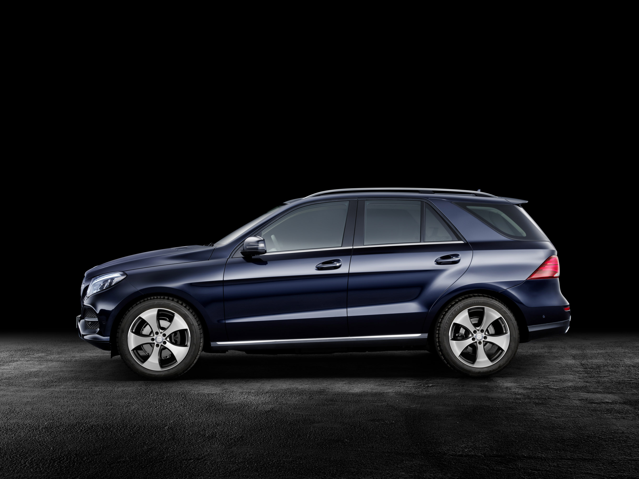 Mercedes-Benz GLE photo #22