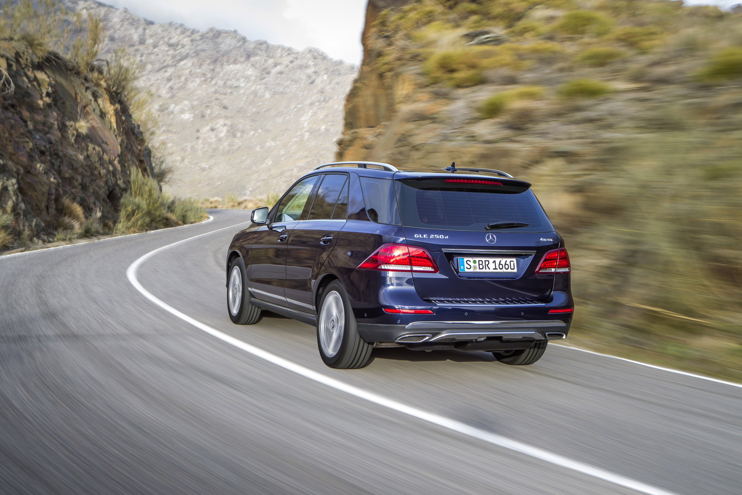 Mercedes-Benz GLE photo #26