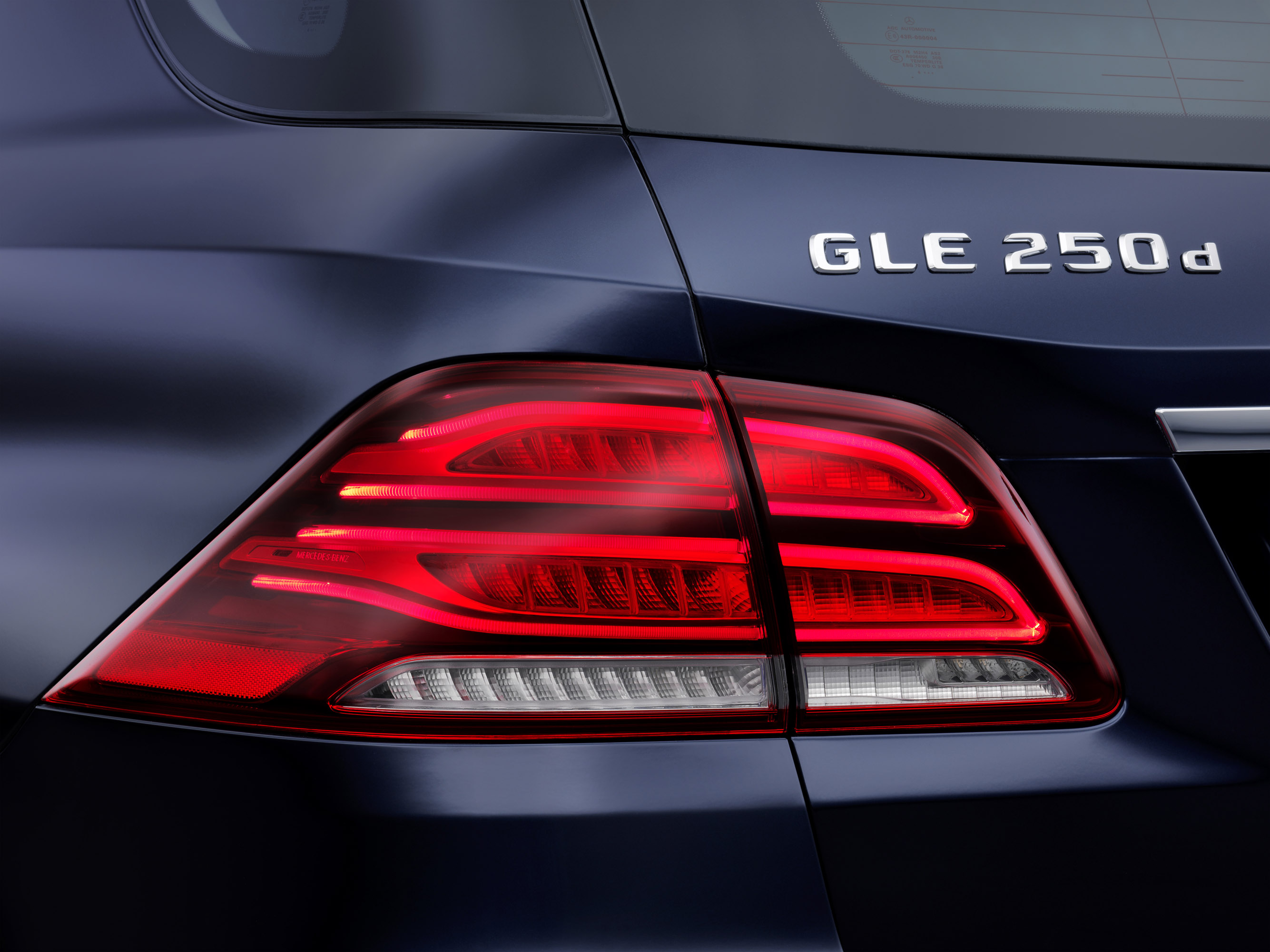 Mercedes-Benz GLE photo #34