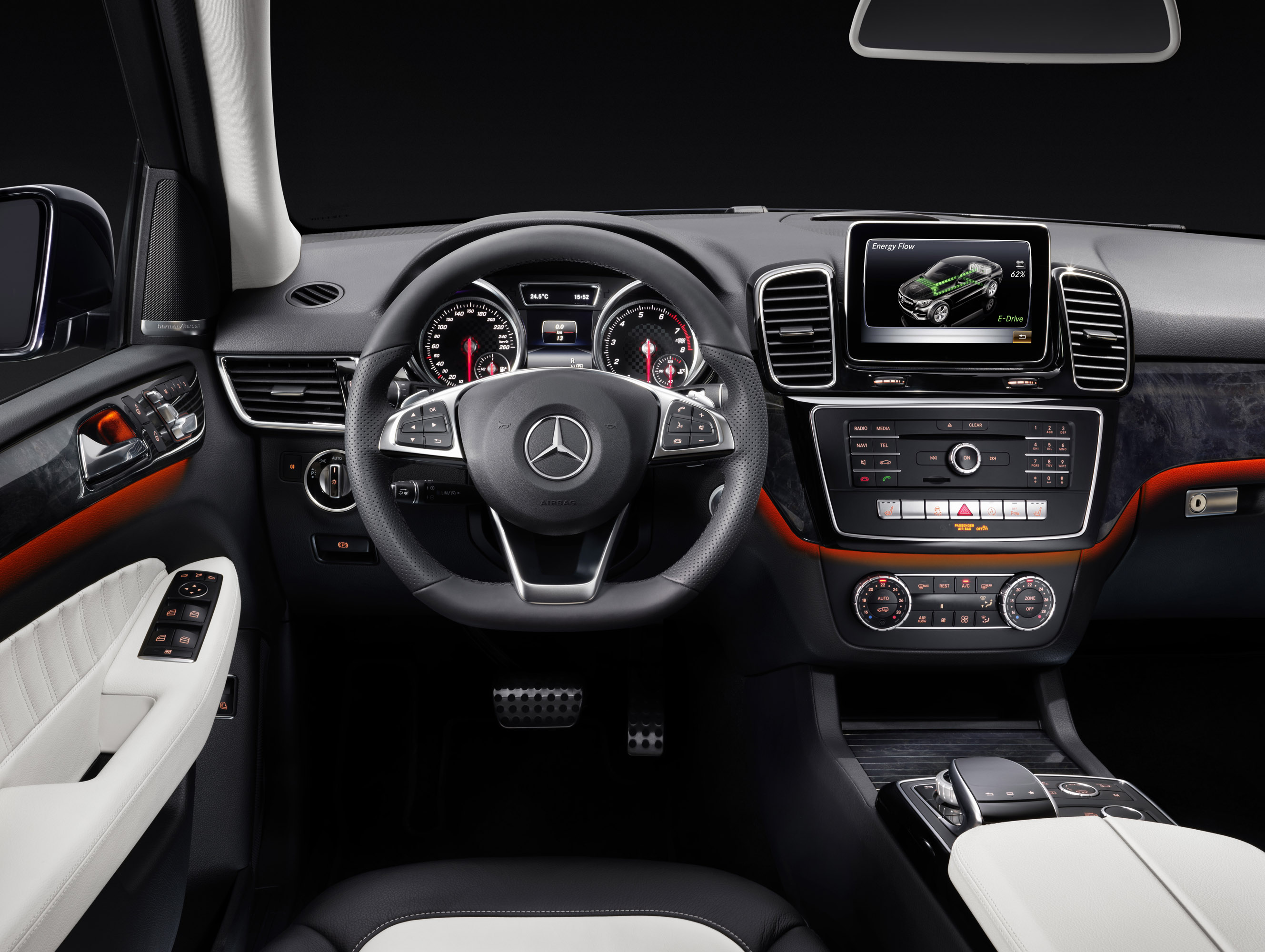 Mercedes-Benz GLE photo #48