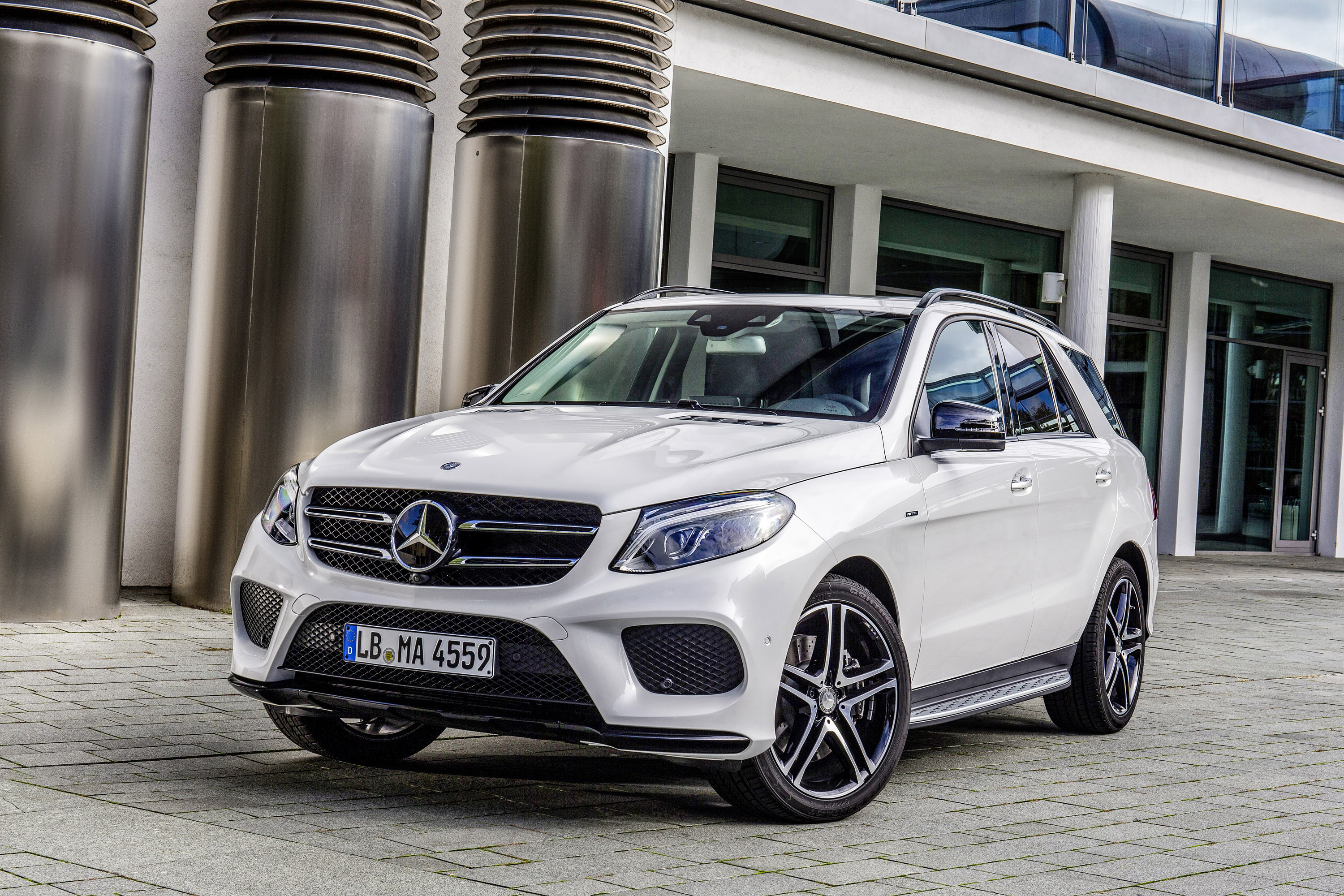 2016 MercedesBenz GLE450 AMG 4Matic HD Pictures