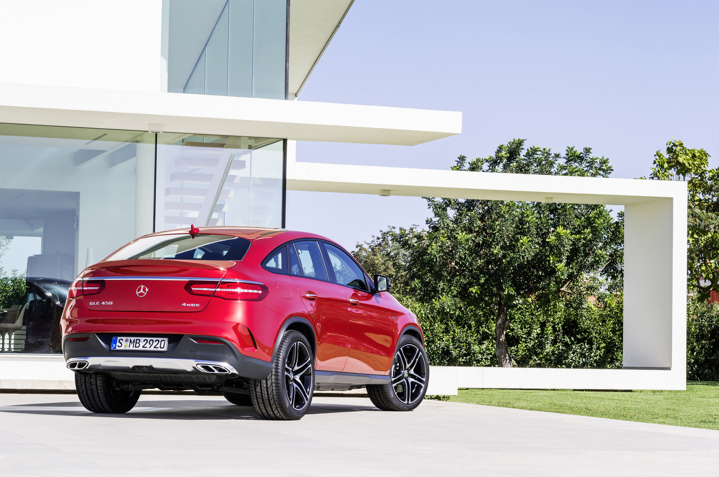 Mercedes-Benz GLE450 AMG Coupe photo #16