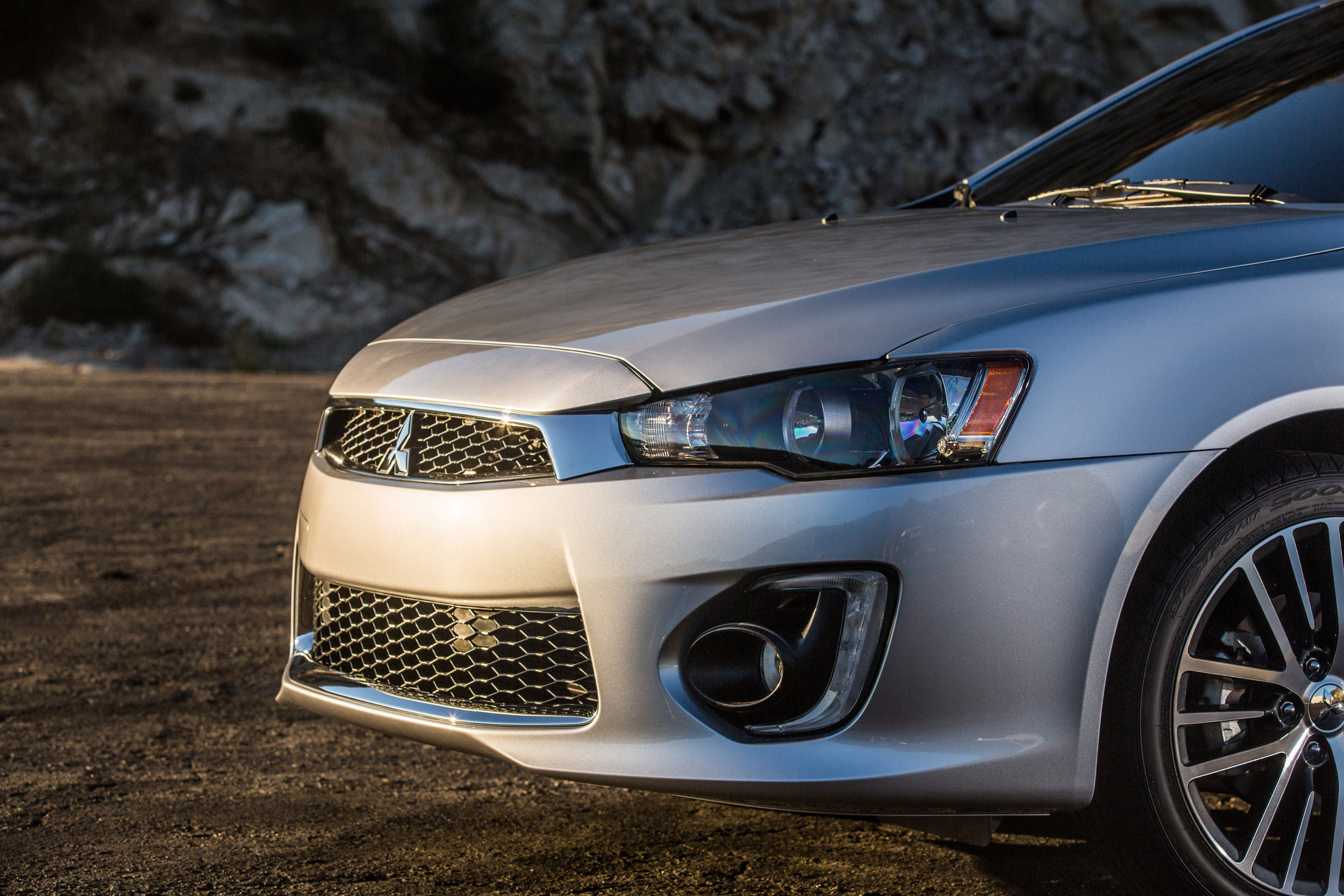 Mitsubishi Lancer GT photo #22