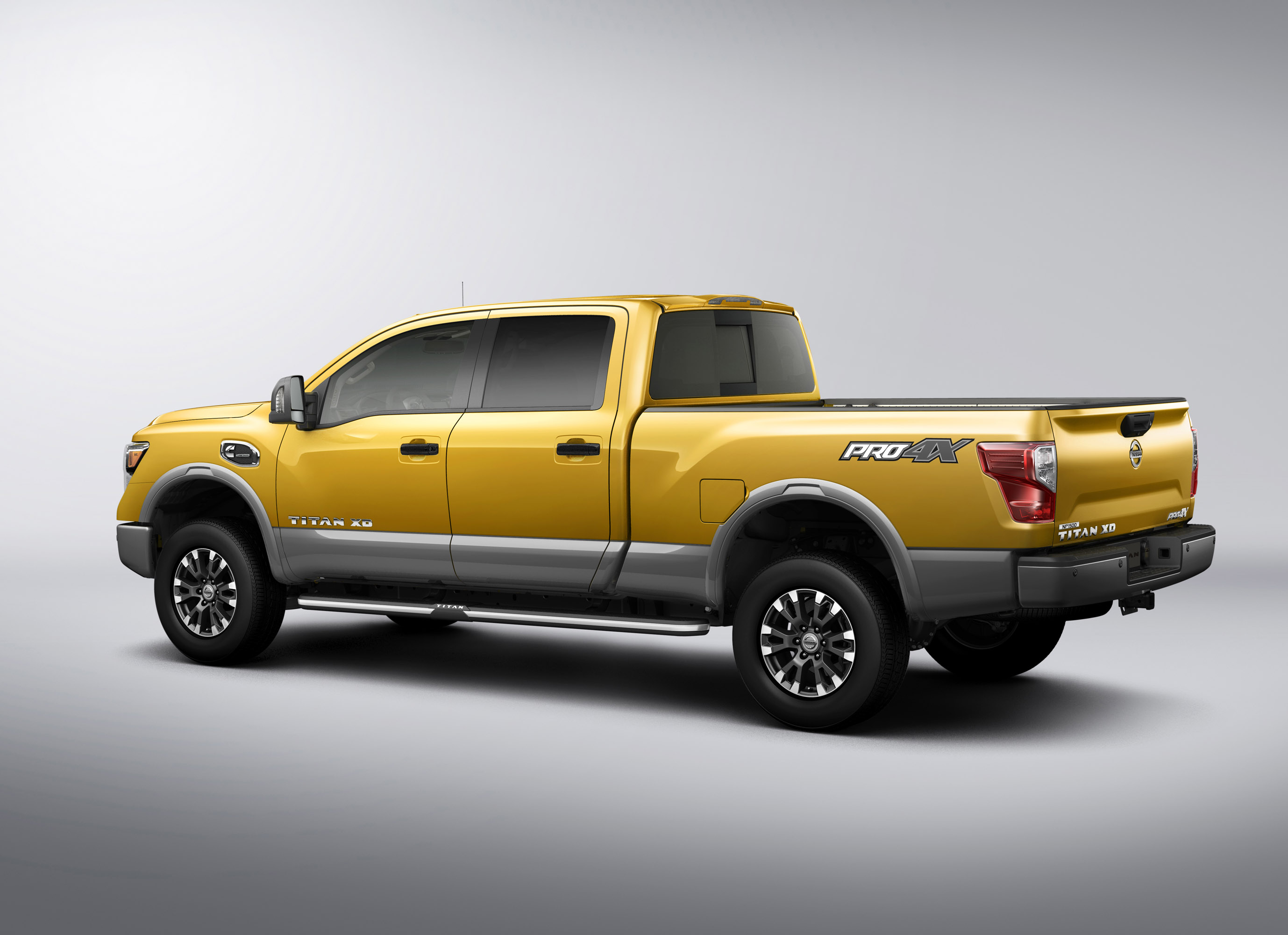 Nissan Titan XD photo #21