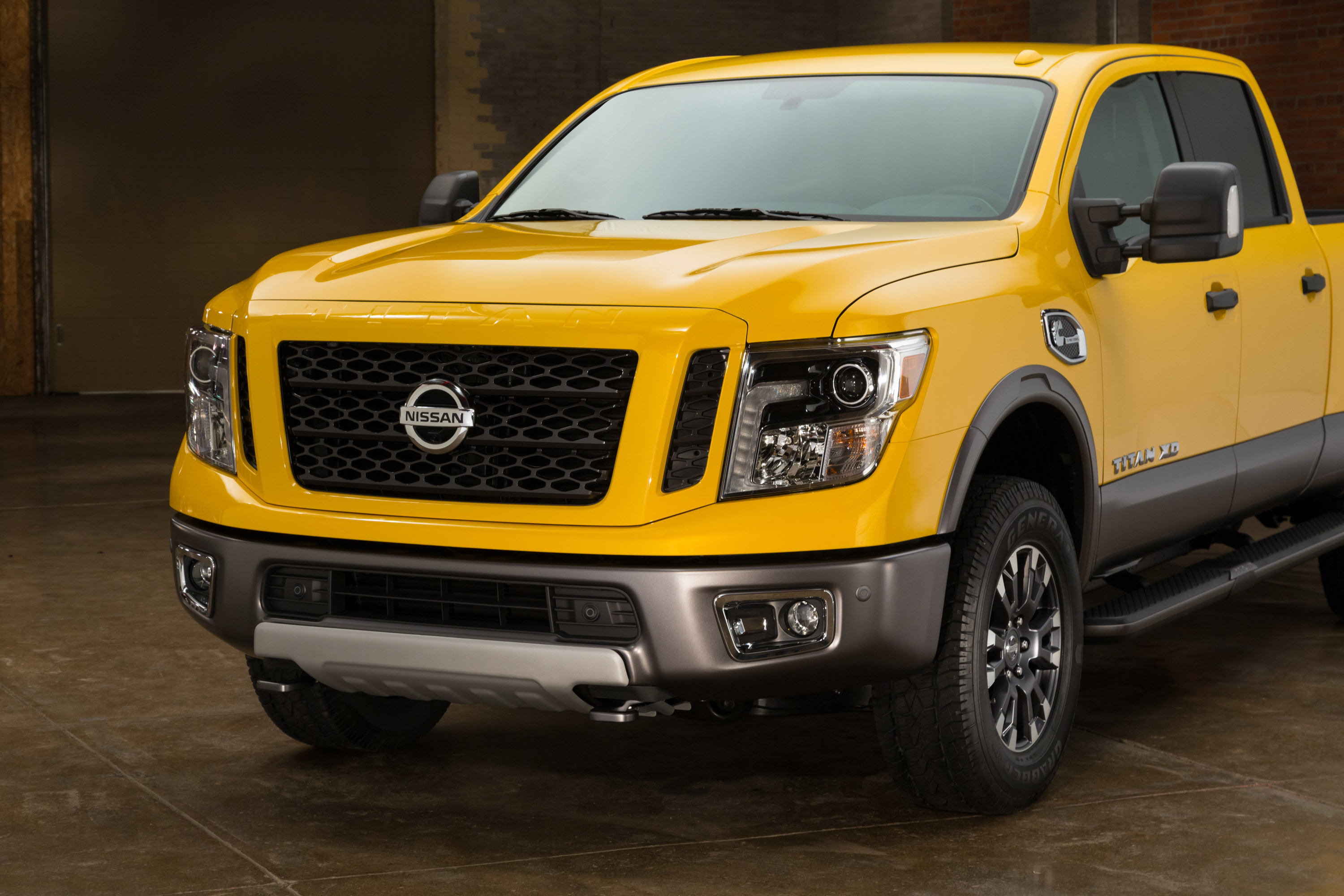 Nissan Titan XD photo #25