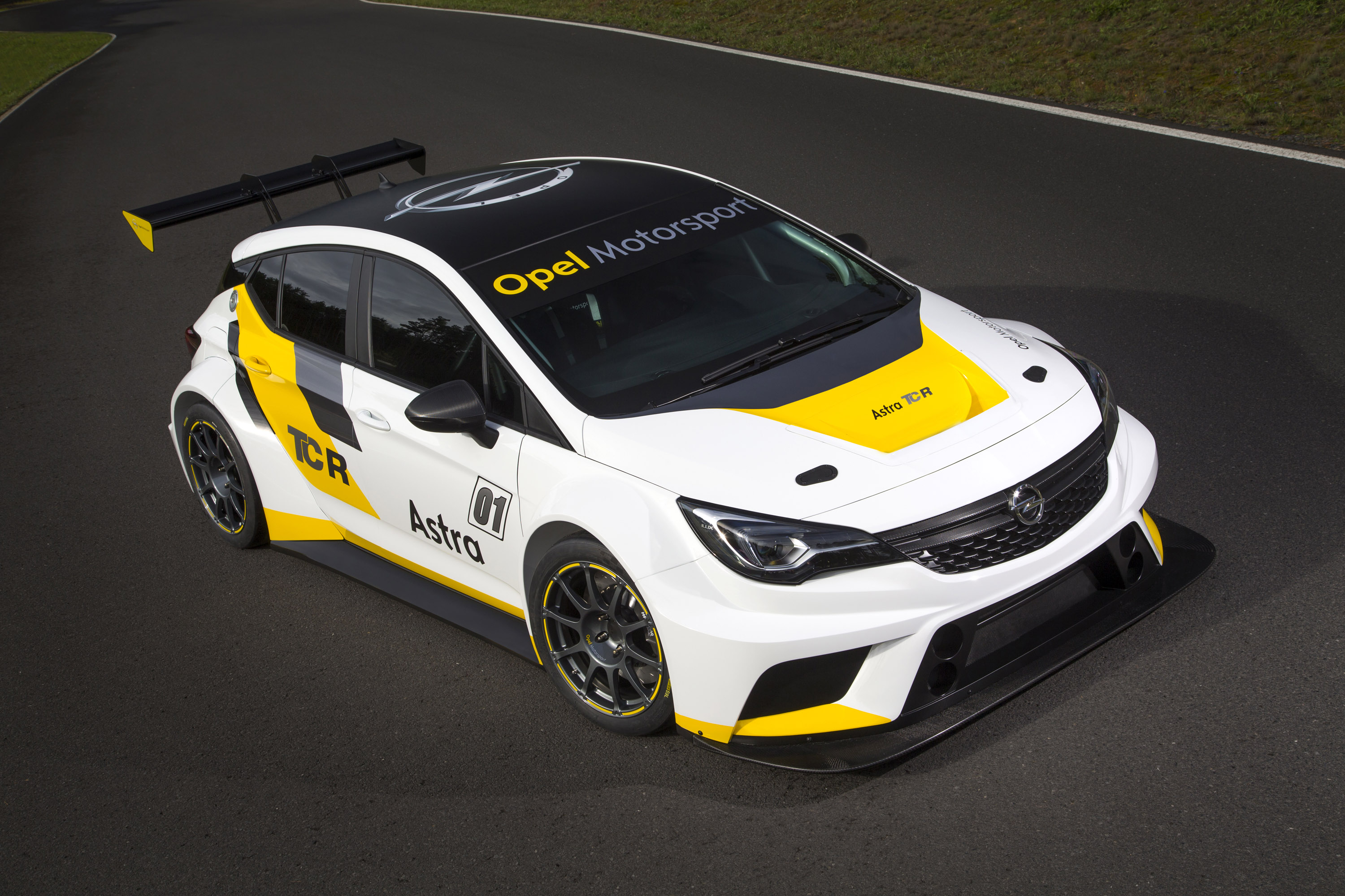 Opel Astra TCR photo #2