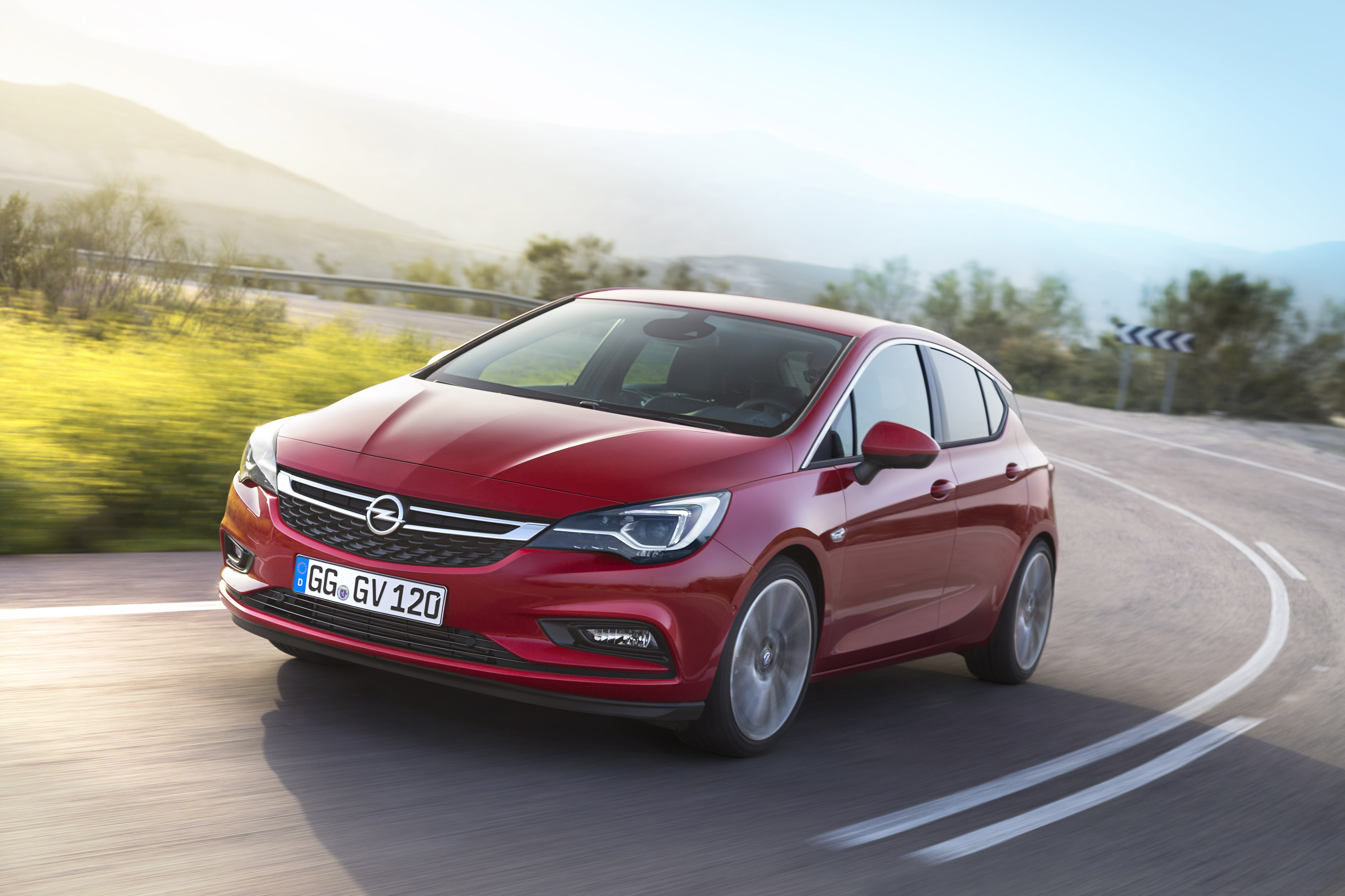 Opel Astra photo #2