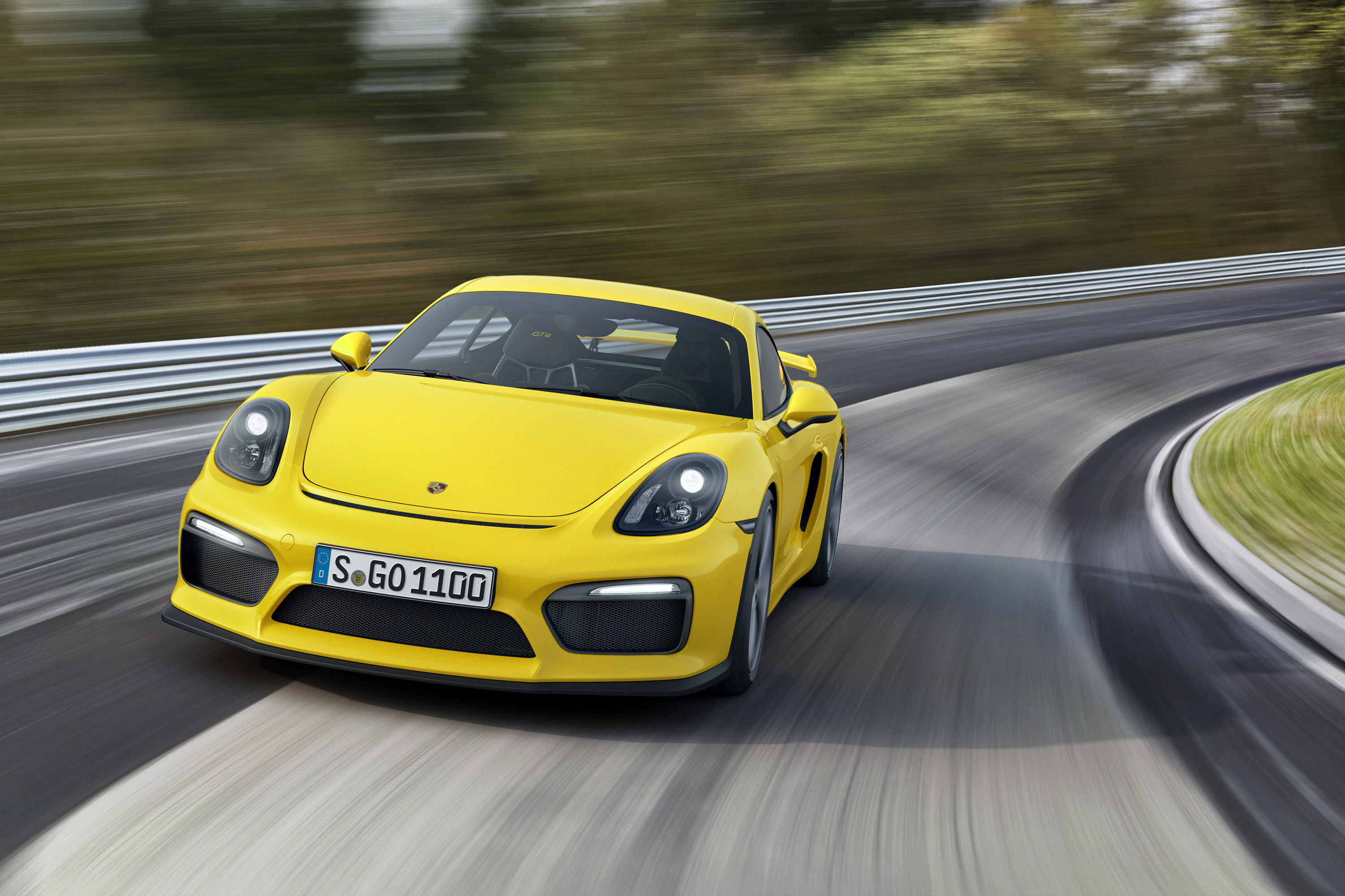 Porsche Cayman GT4 photo #2