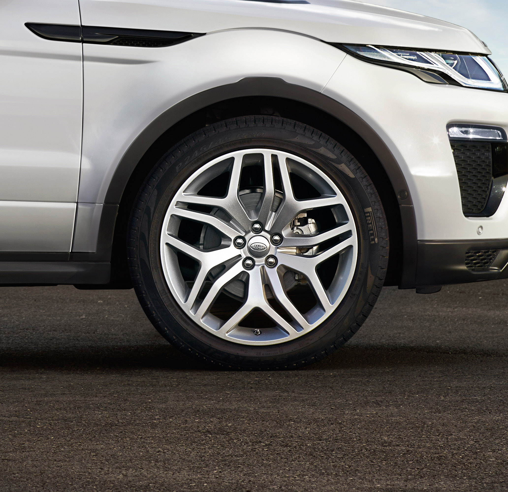 Range Rover Evoque photo #17